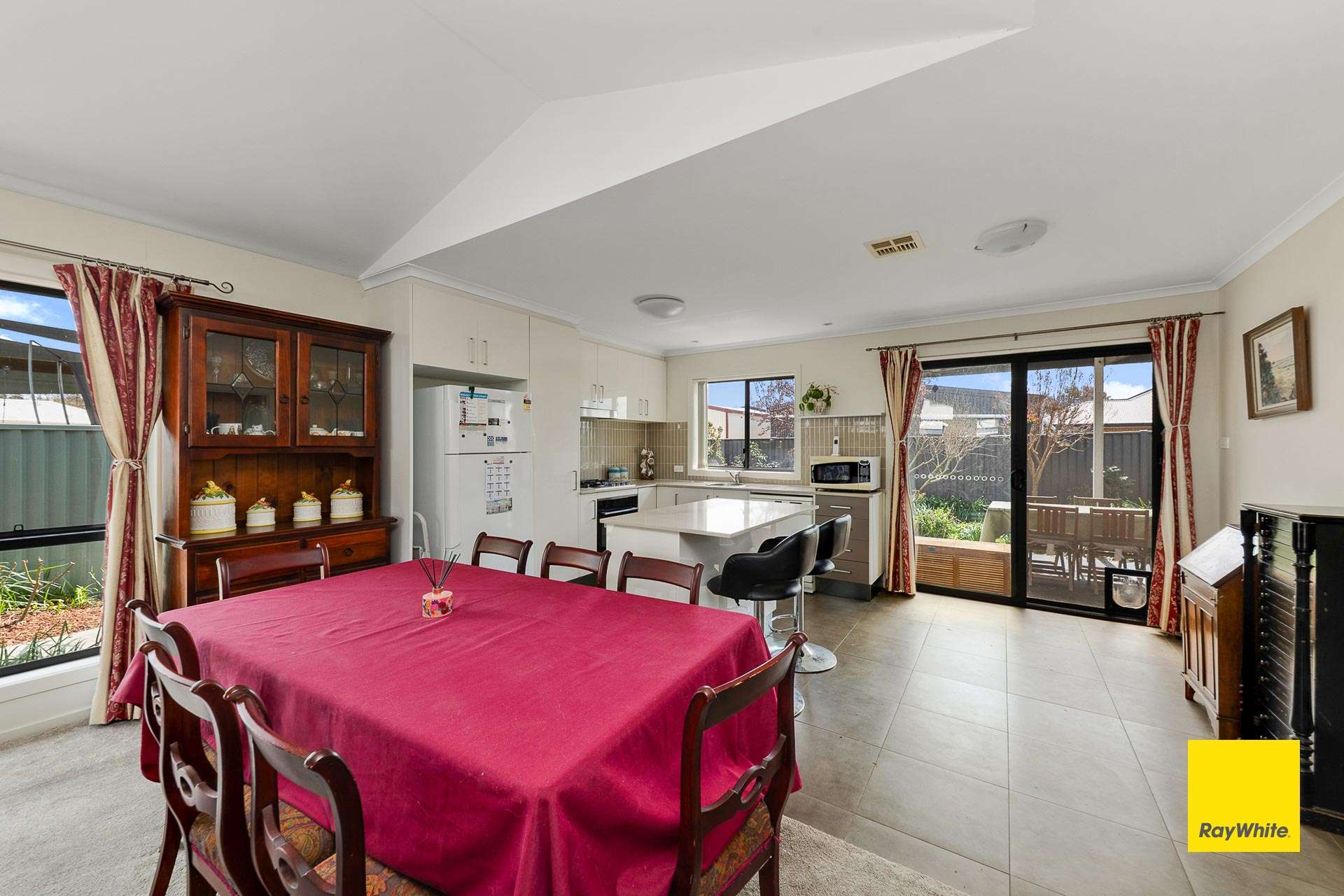 11/4-6 Mcmahon Drive, Bungendore For Sale by Farmbuy.com - image 5