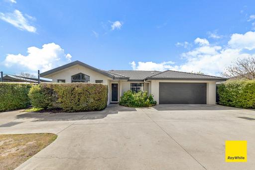 Farm For Sale - NSW - Bungendore - 2621 - Effortless Living in an Exceptional Location 