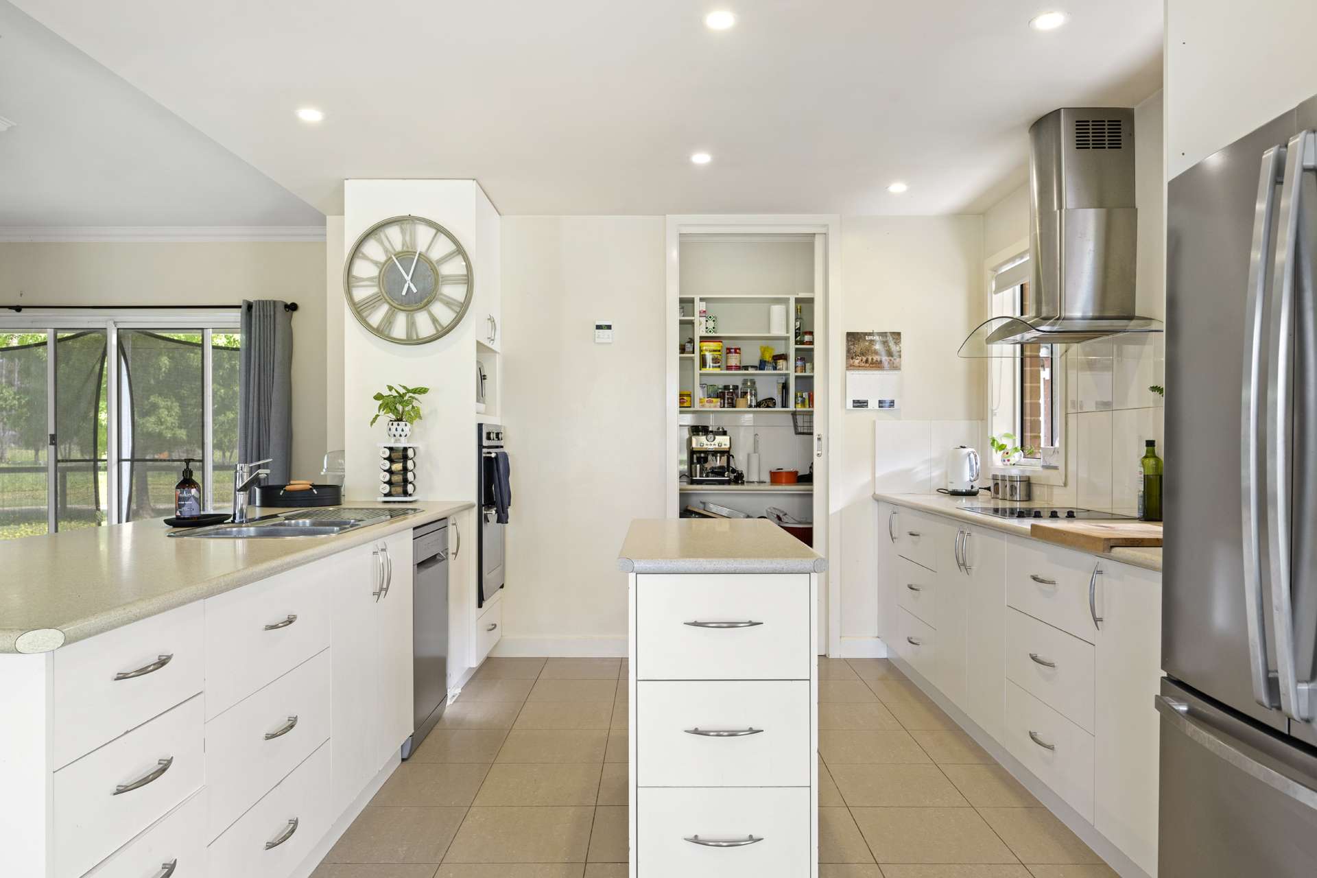 644 McMahons Road, Springhurst For Sale by Farmbuy.com - image 3