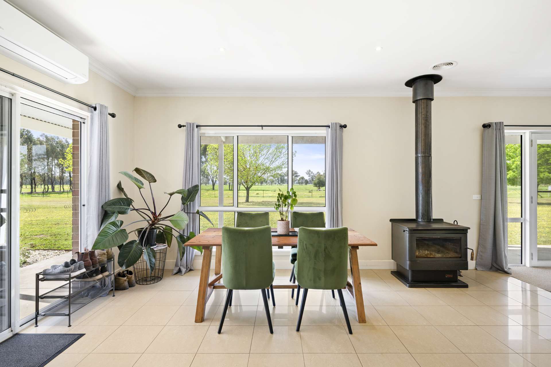 644 McMahons Road, Springhurst For Sale by Farmbuy.com - image 7