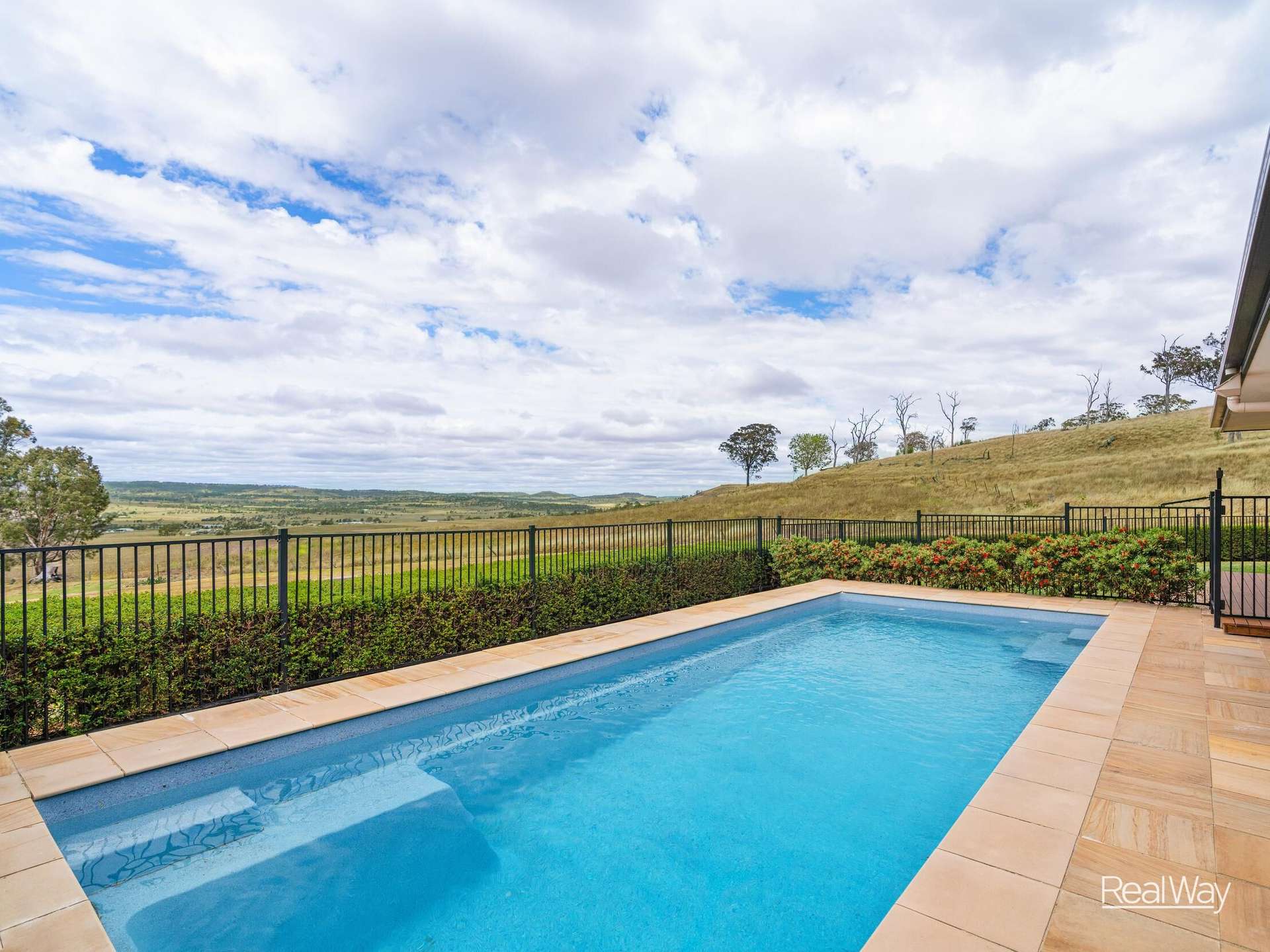 32 Manikato Drive, Hodgson Vale For Sale by Farmbuy.com - image 17