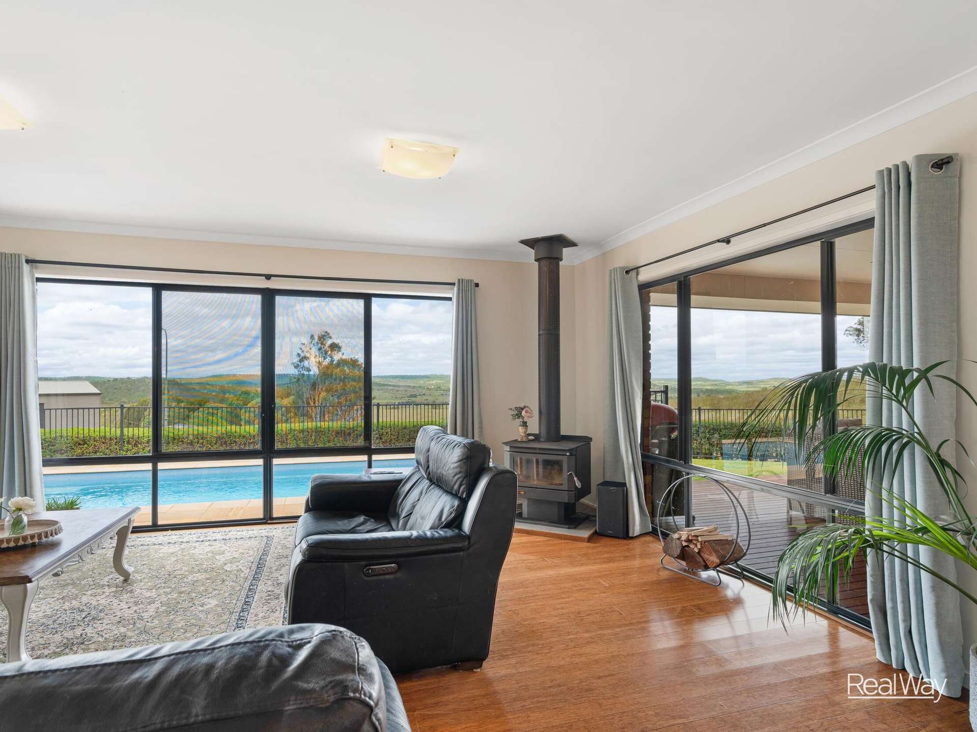 32 Manikato Drive, Hodgson Vale For Sale by Farmbuy.com - image 3