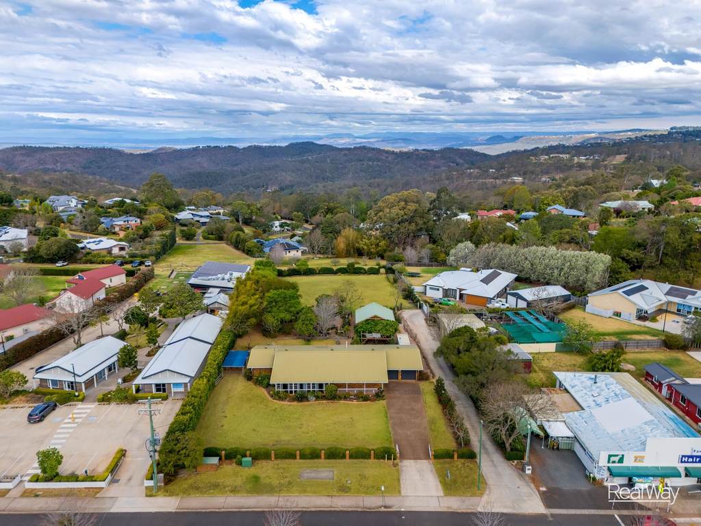 10483 New England Highway, Highfields QLD 4352