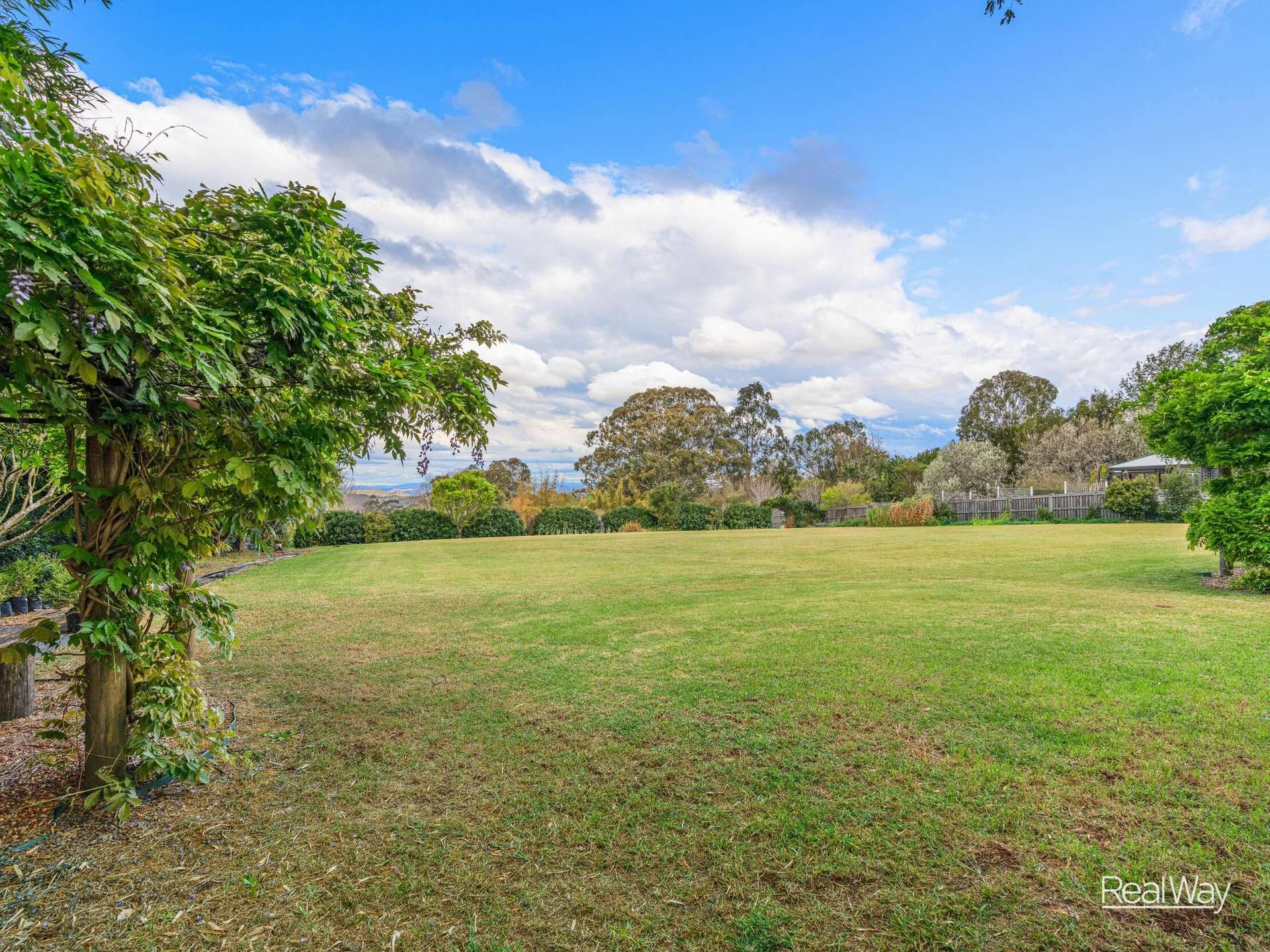 10483 New England Highway, Highfields For Sale by Farmbuy.com - image 23