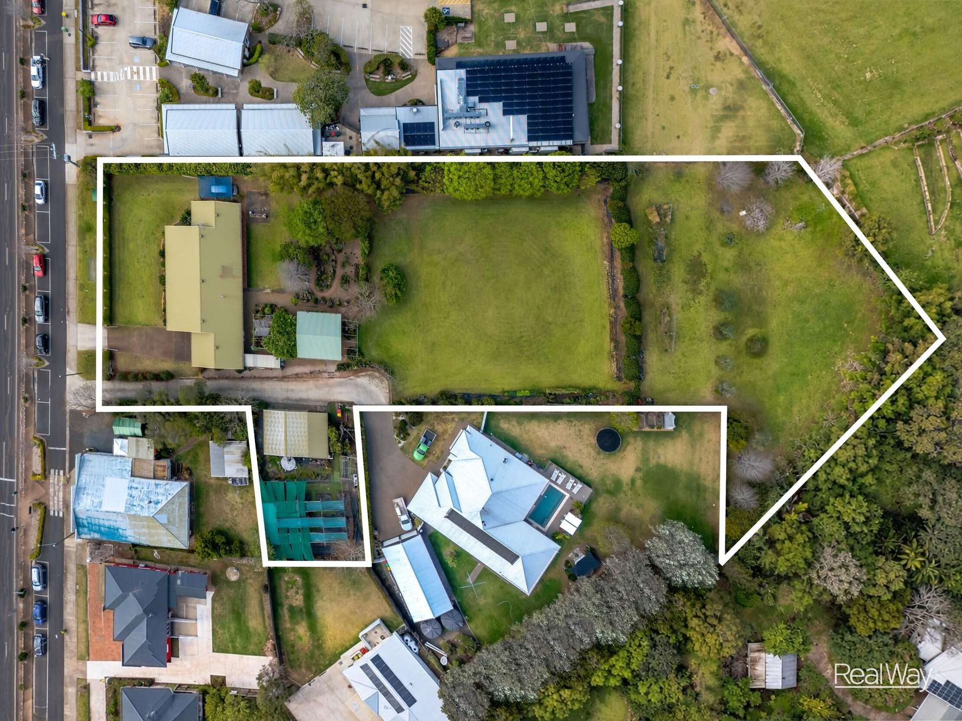 10483 New England Highway, Highfields For Sale by Farmbuy.com - image 7