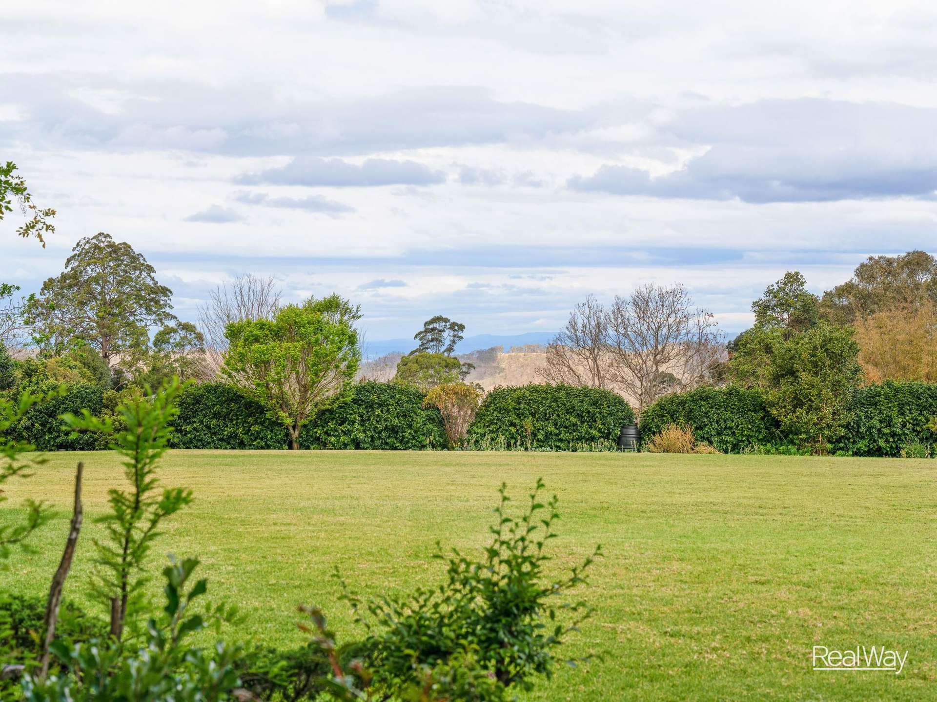 10483 New England Highway, Highfields For Sale by Farmbuy.com - image 10