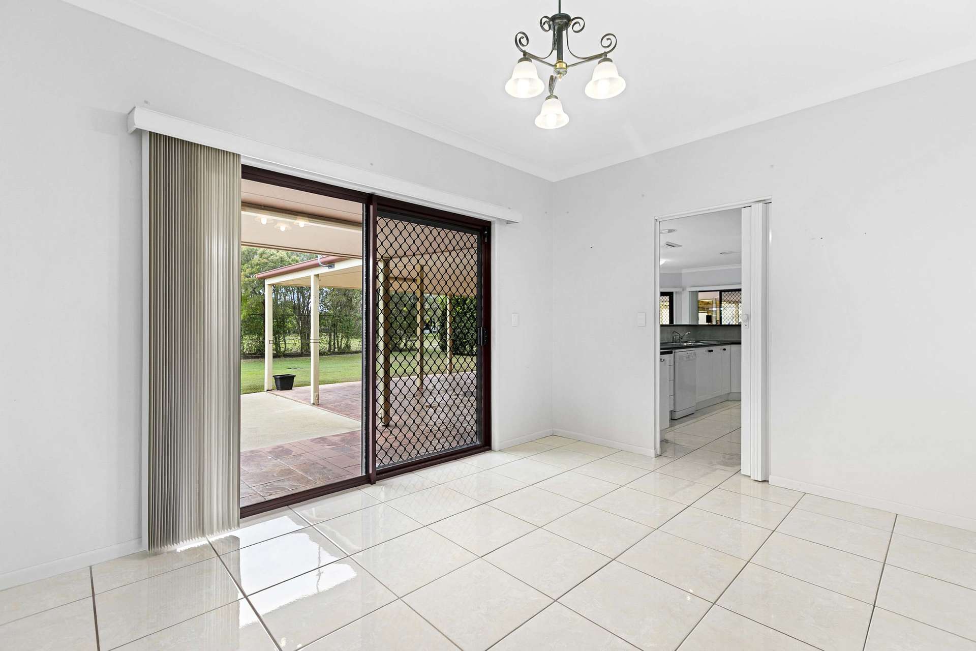 30-32 Orchid Ave, Urangan For Sale by Farmbuy.com - image 9