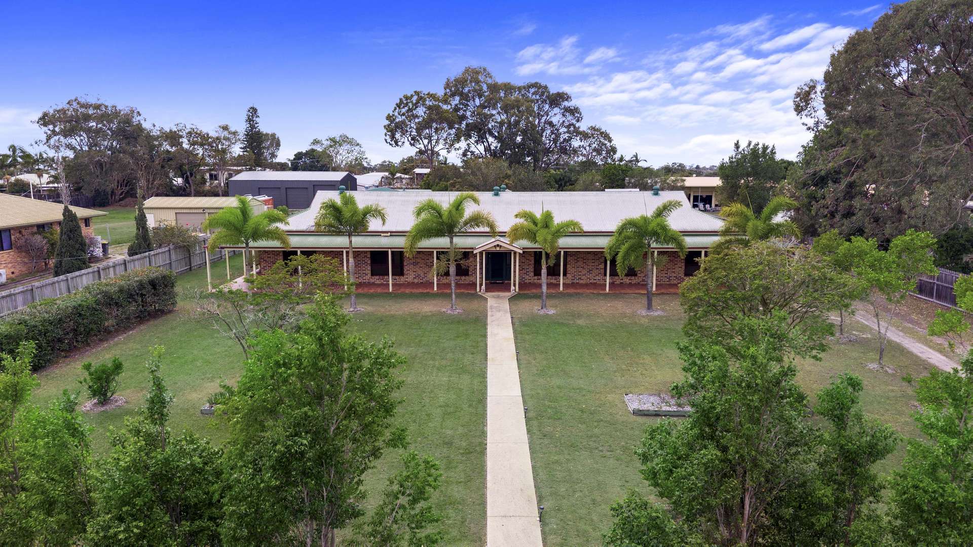 30-32 Orchid Ave, Urangan For Sale by Farmbuy.com - image 1
