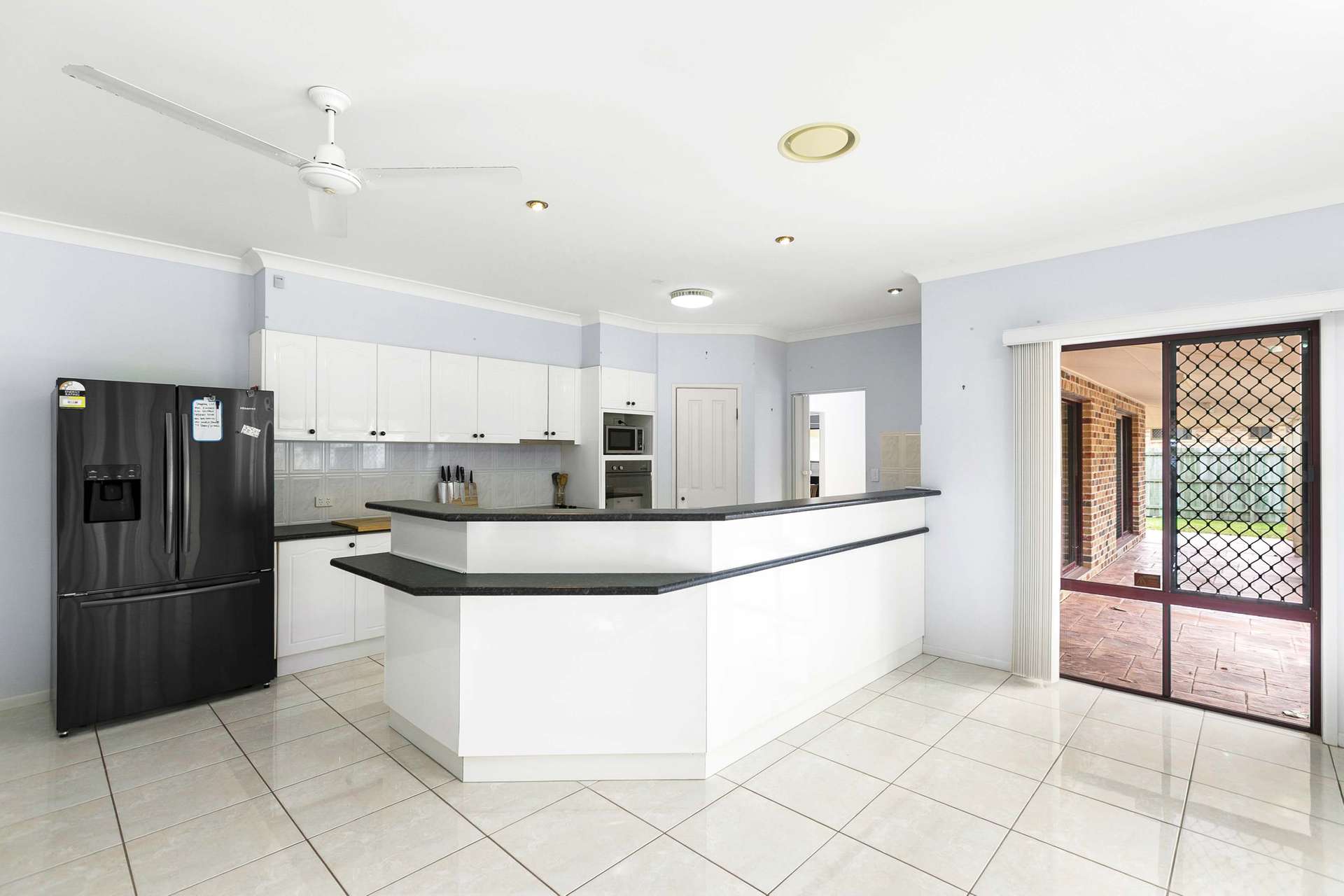30-32 Orchid Ave, Urangan For Sale by Farmbuy.com - image 5