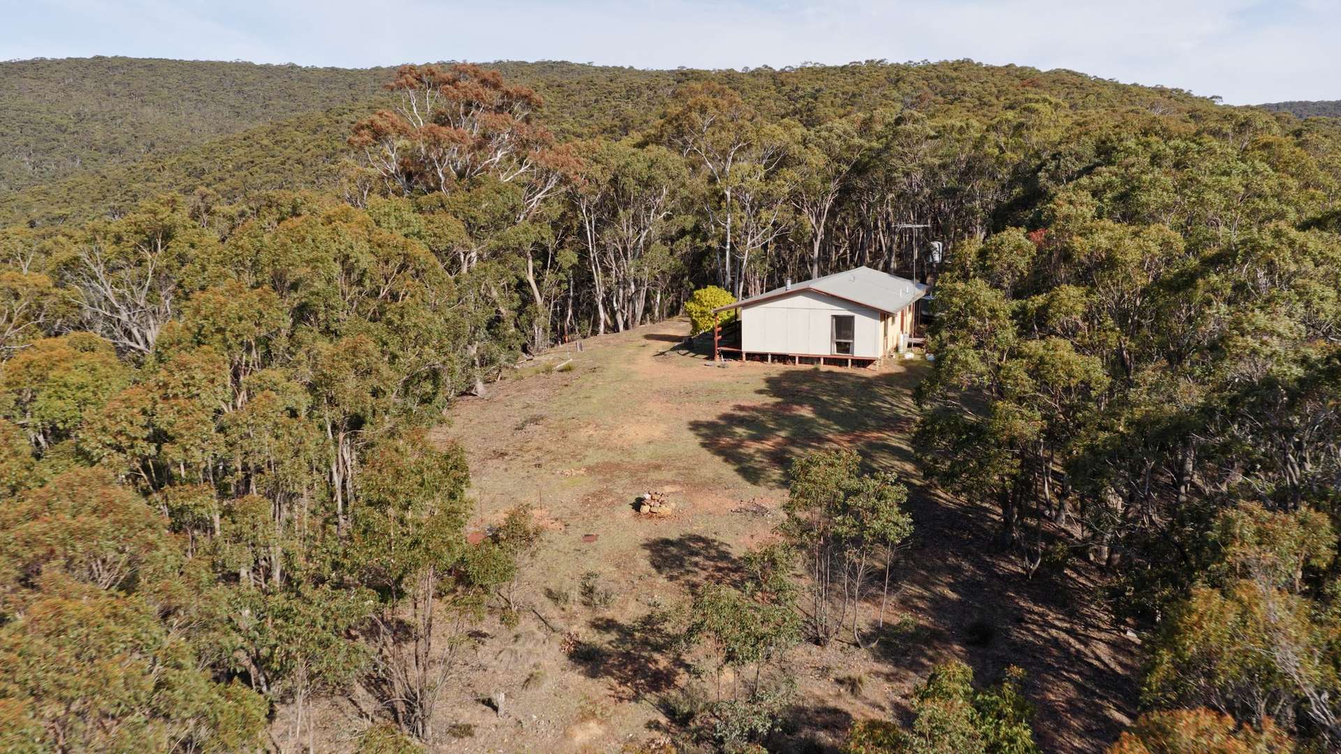 187 Kangaroo Track, Omeo For Sale by Farmbuy.com - image 1