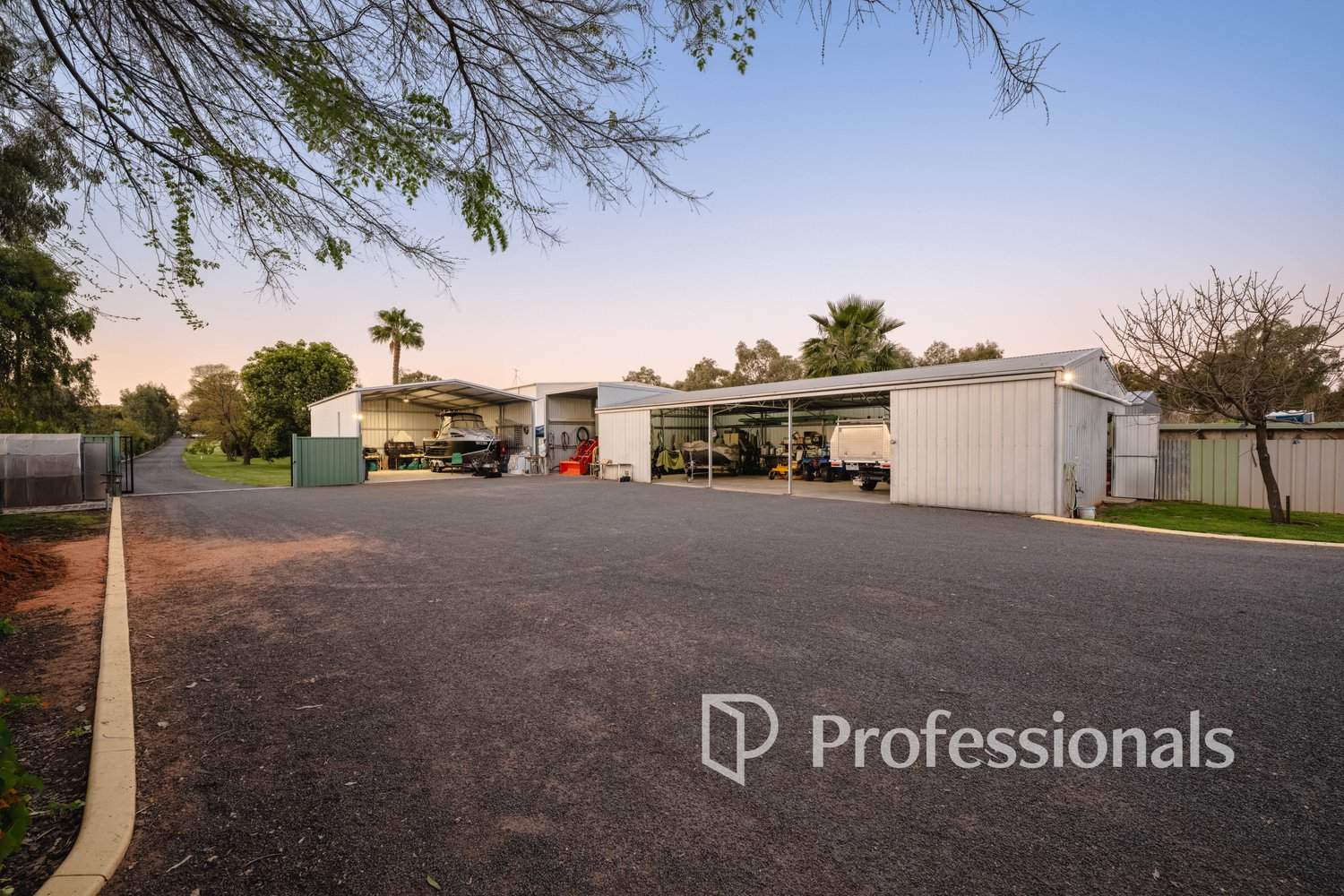 32 Hendy Road, Buronga For Sale by Farmbuy.com - image 24