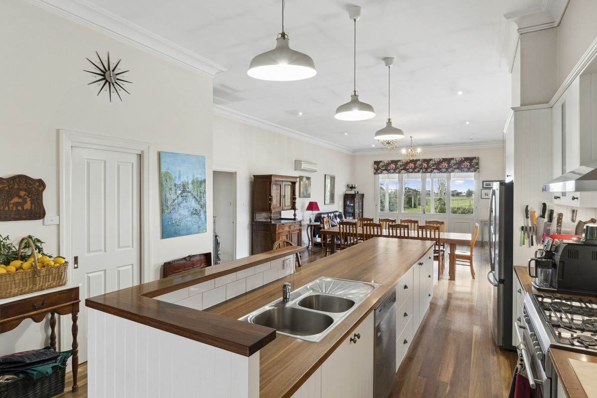 230 Colac - Ballarat Road, Irrewarra For Sale by Farmbuy.com - image 7