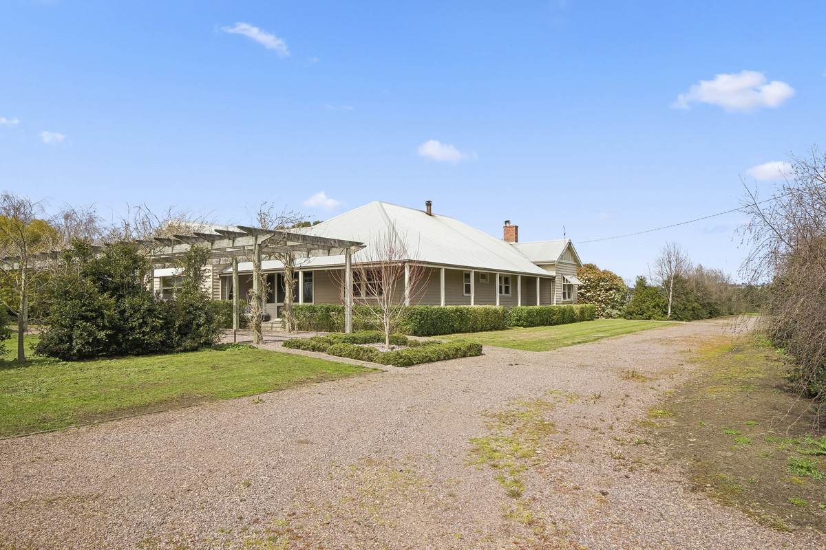 230 Colac - Ballarat Road, Irrewarra For Sale by Farmbuy.com - image 6