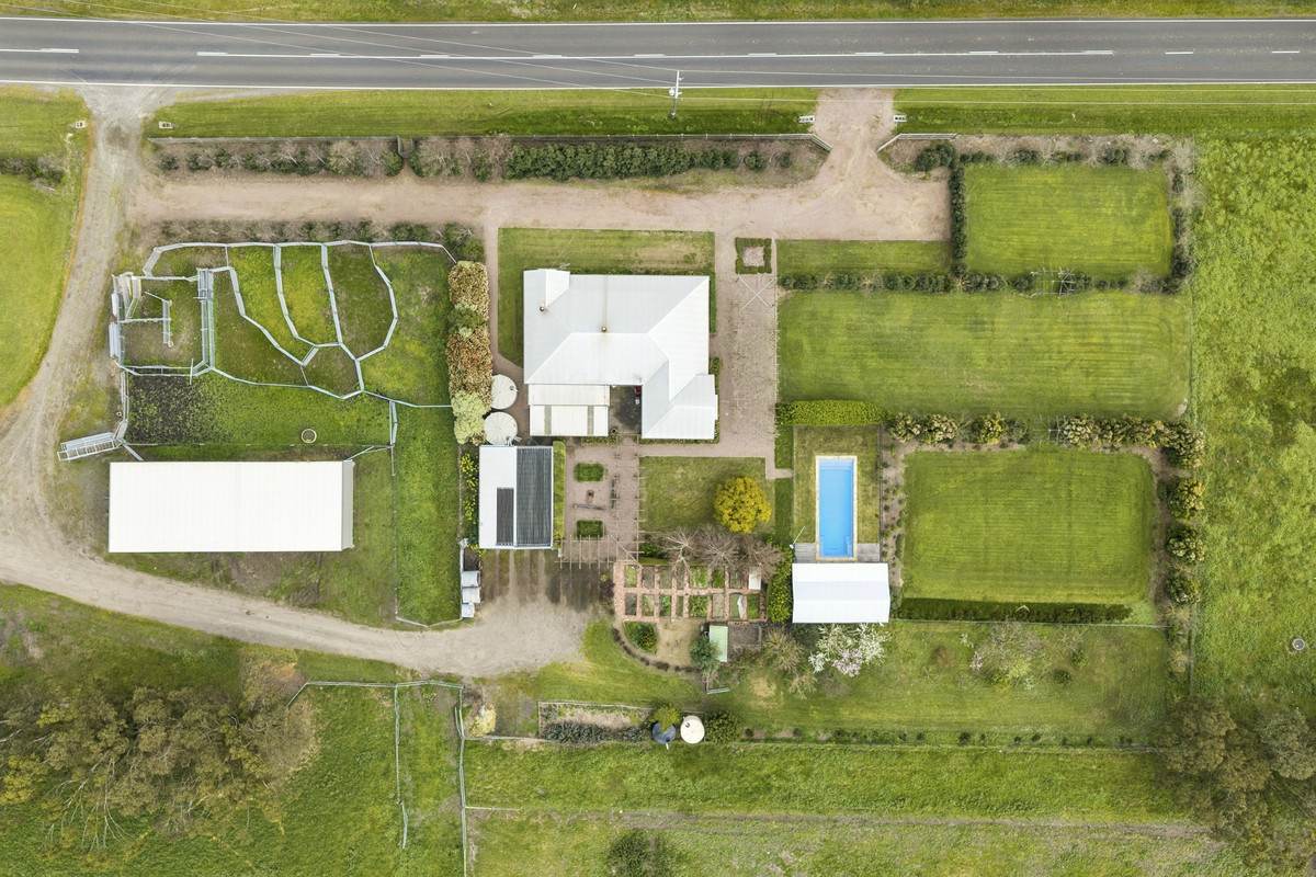 230 Colac - Ballarat Road, Irrewarra For Sale by Farmbuy.com - image 25