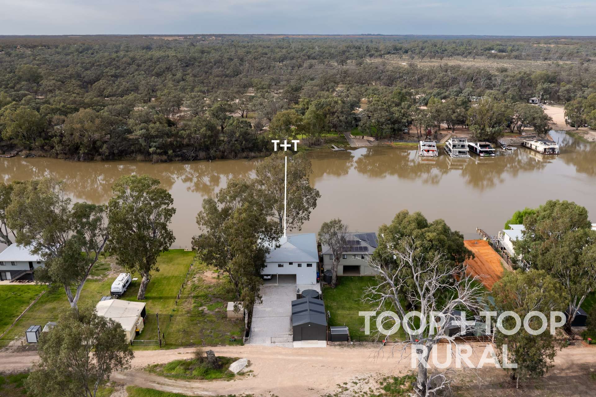 27 Beaumonts Road, Beaumonts For Sale by Farmbuy.com - image 1