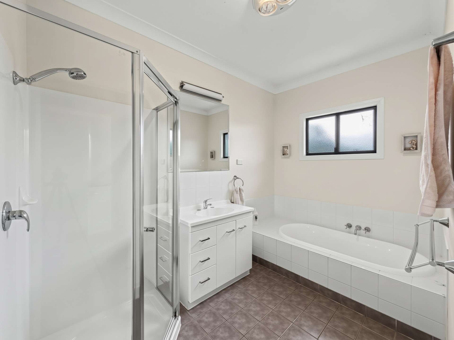 453 Eichmanns Road, Thangool Auction by Farmbuy.com - image 13