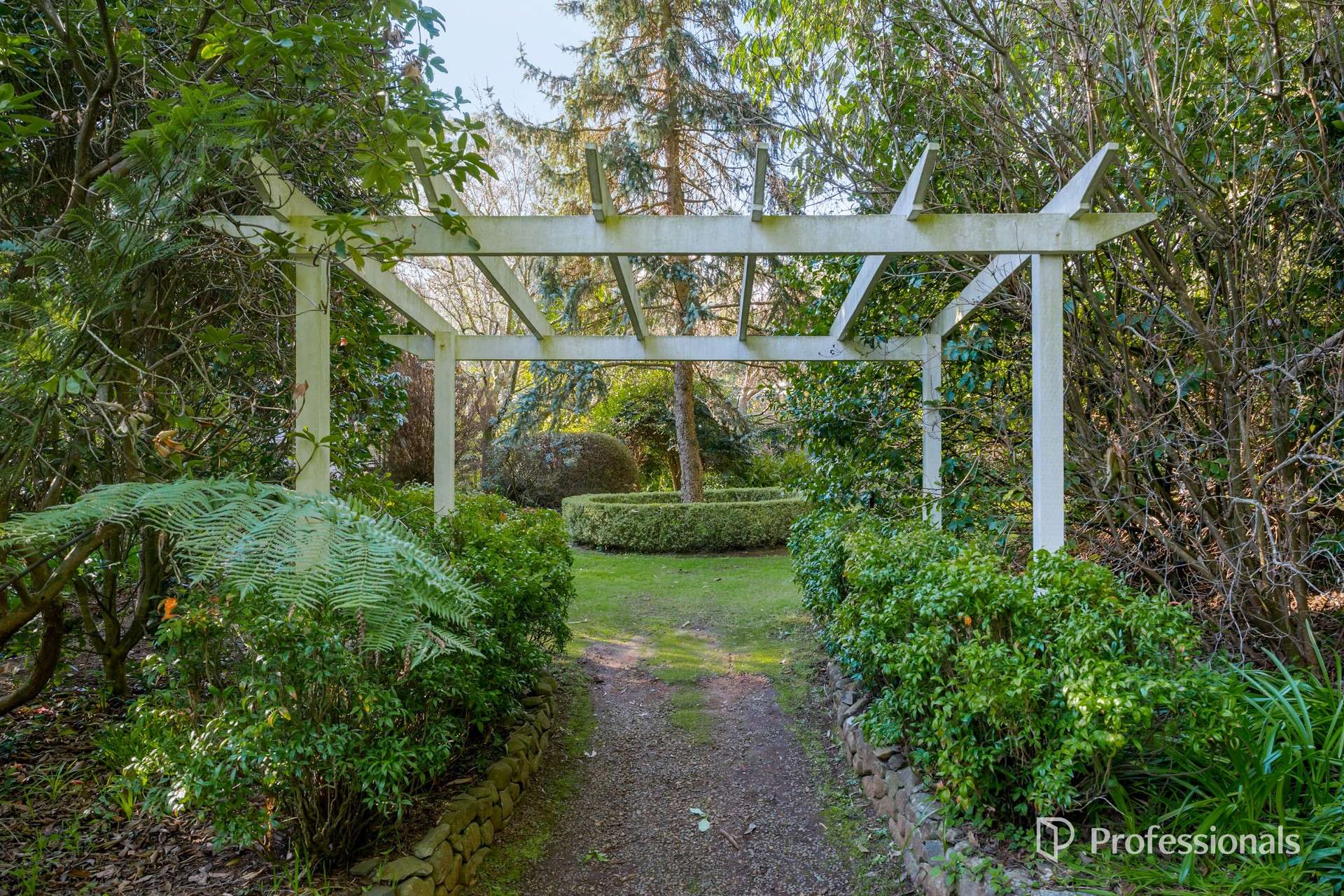 35 Tulloch Street, Millgrove For Sale by Farmbuy.com - image 18