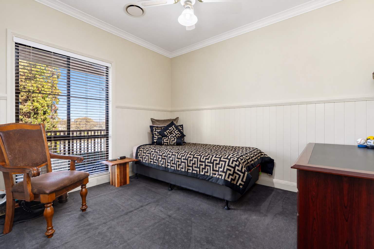 1188 Padman Drive, West Albury For Sale by Farmbuy.com - image 15