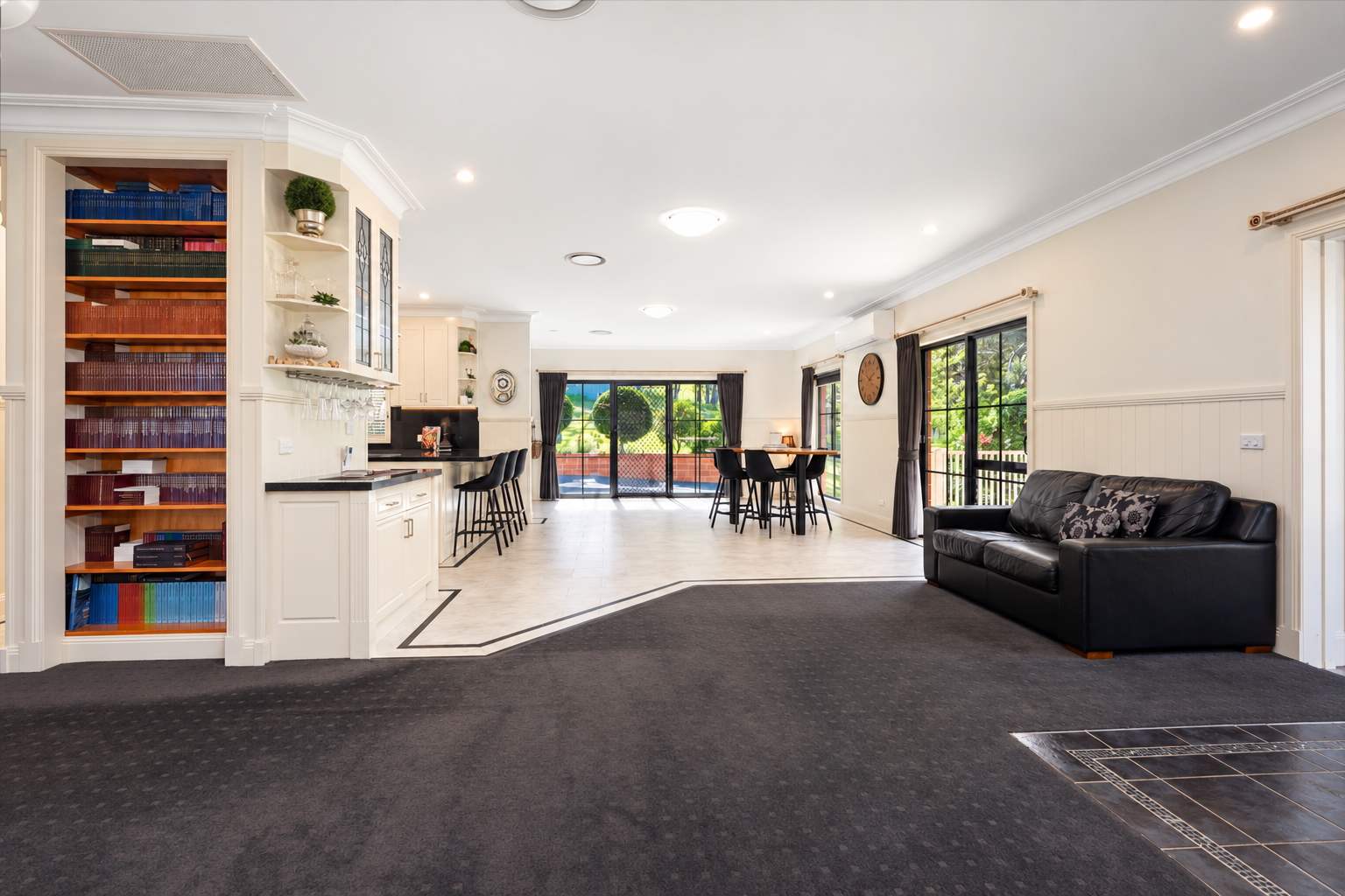 1188 Padman Drive, West Albury For Sale by Farmbuy.com - image 11