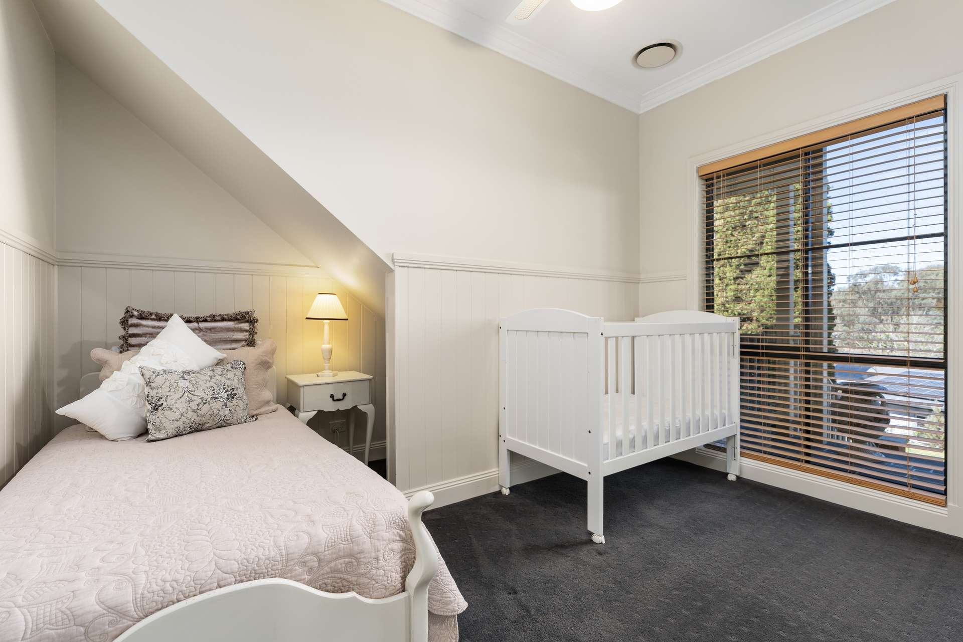 1188 Padman Drive, West Albury For Sale by Farmbuy.com - image 18