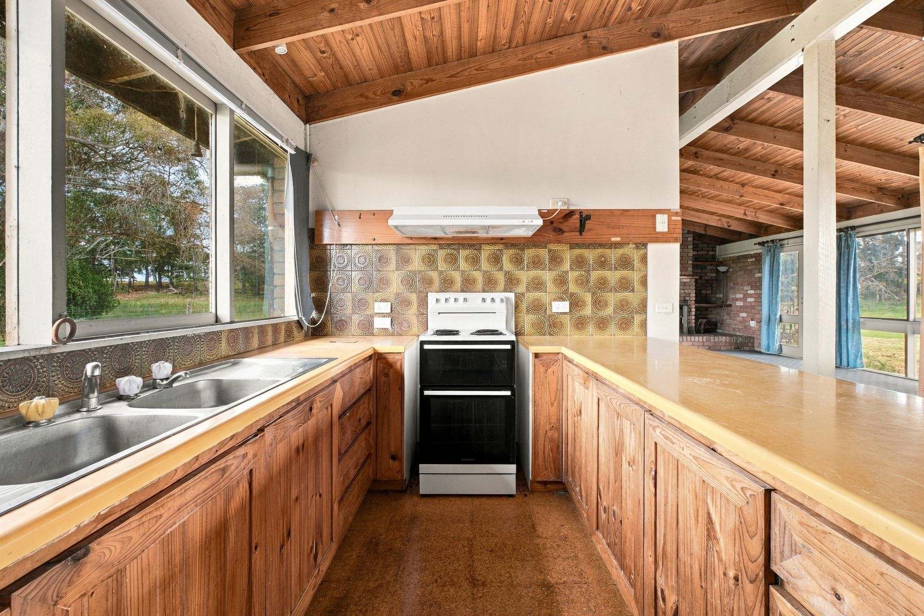 1131 Reservoir Road, Munro For Sale by Farmbuy.com - image 34