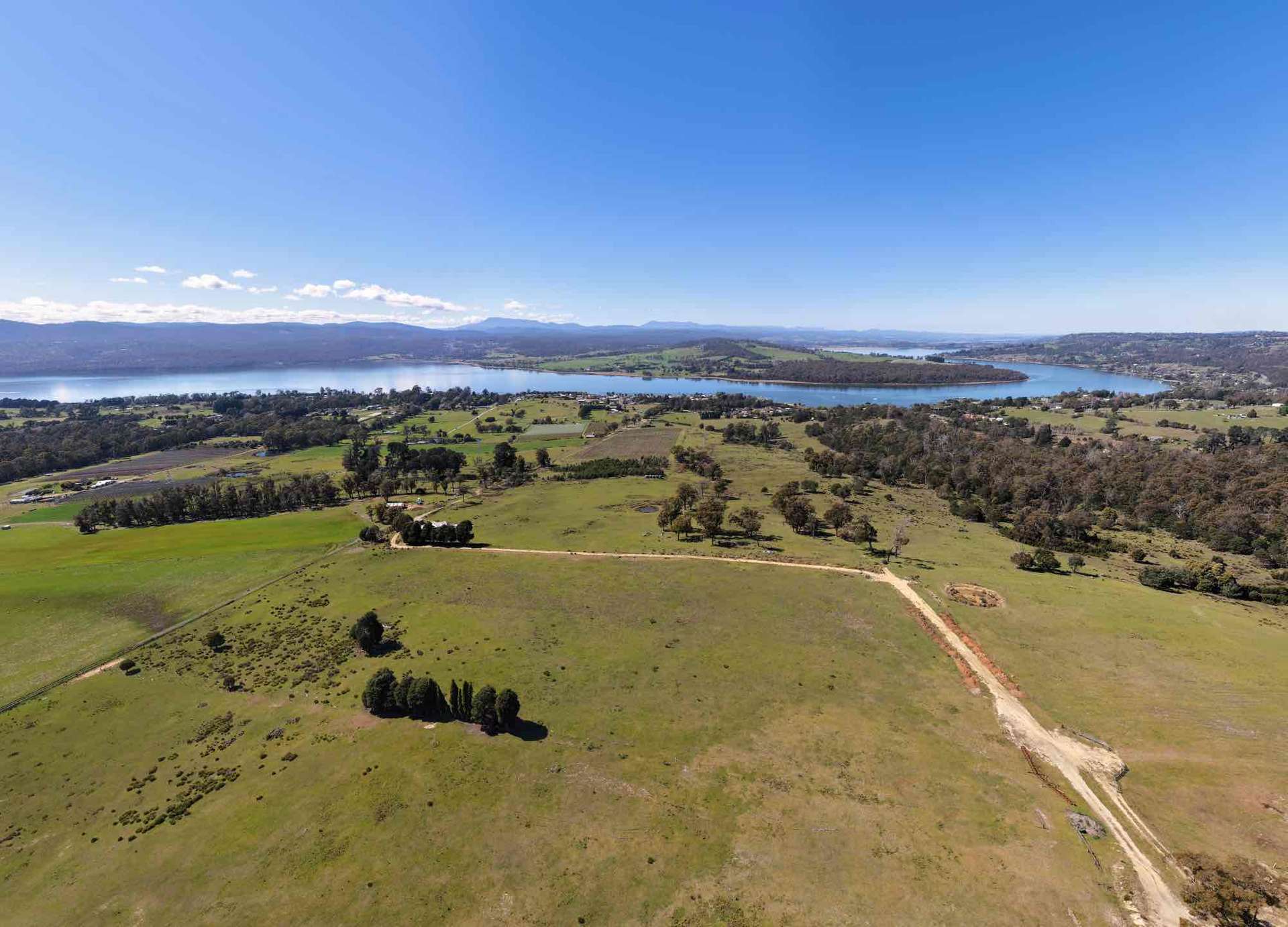Property/137 Hendersons Lane, Gravelly Beach For Sale by Farmbuy.com - image 11