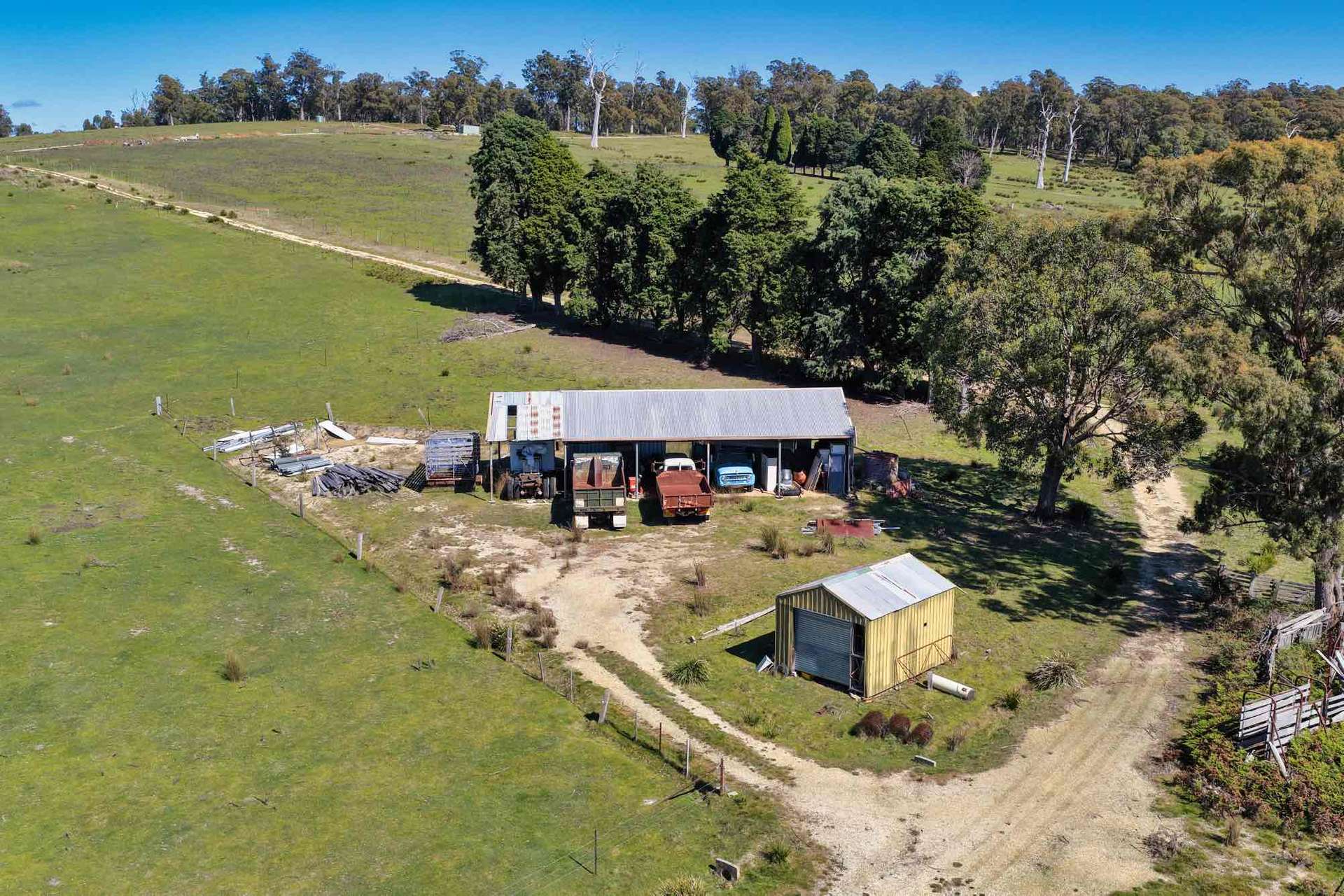 Property/137 Hendersons Lane, Gravelly Beach For Sale by Farmbuy.com - image 2