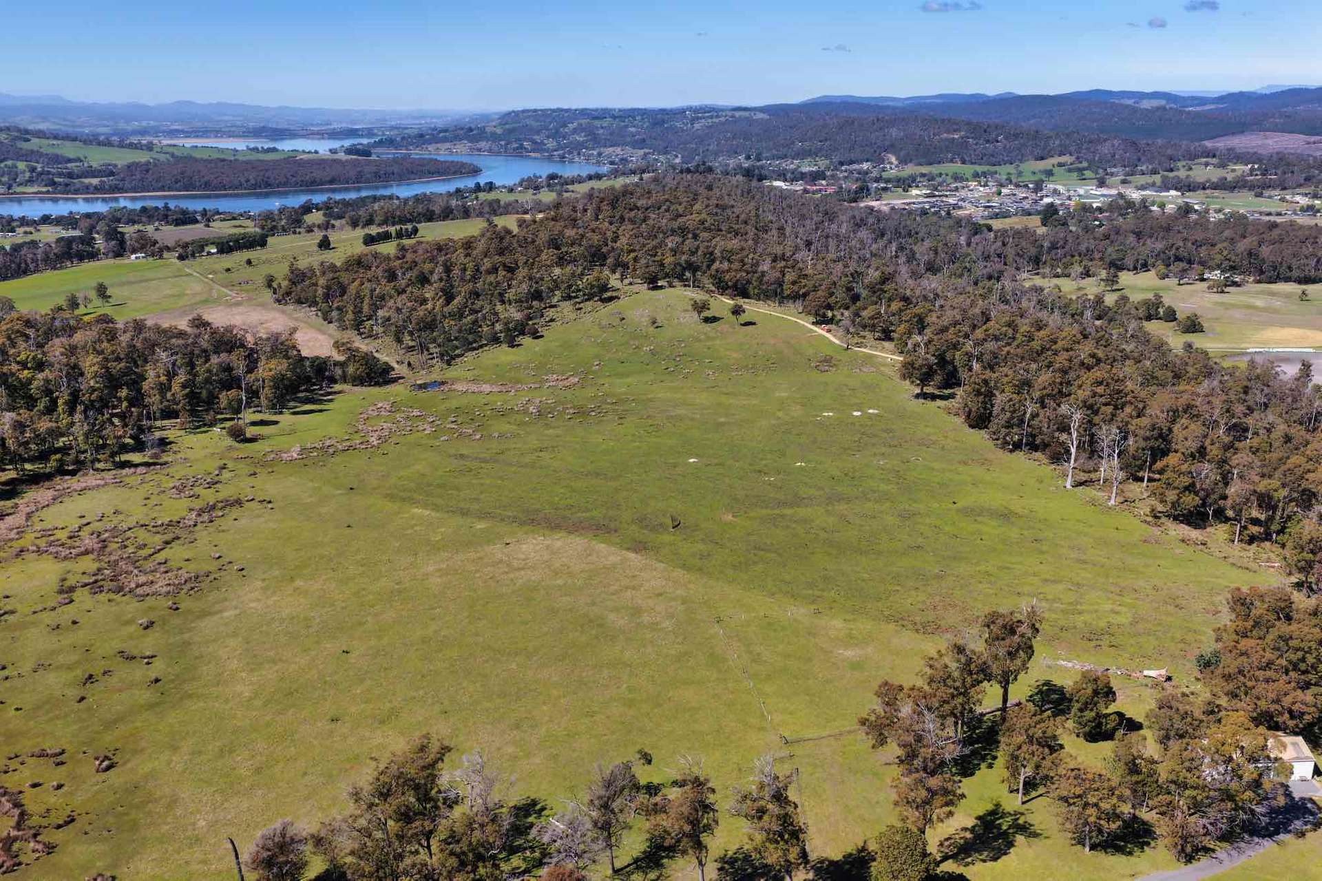 Property/137 Hendersons Lane, Gravelly Beach For Sale by Farmbuy.com - image 12