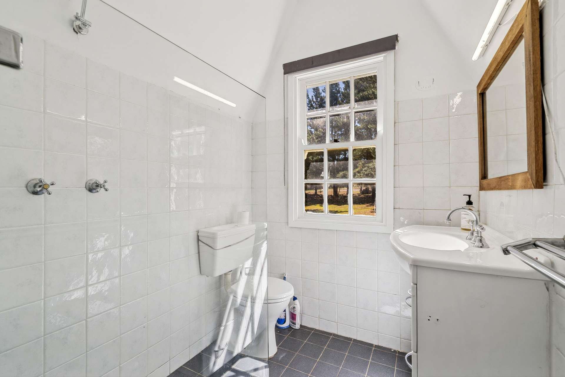 122 Blakes Boulevard, Bungonia For Sale by Farmbuy.com - image 8