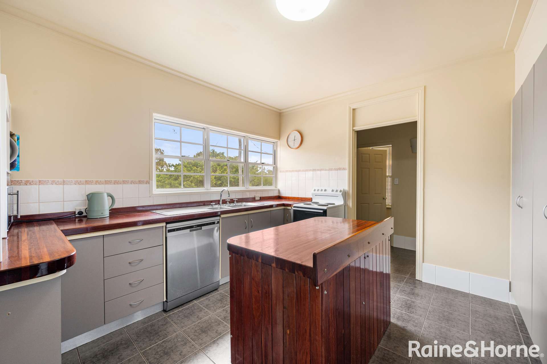 1131 Childers Road, Branyan For Sale by Farmbuy.com - image 10