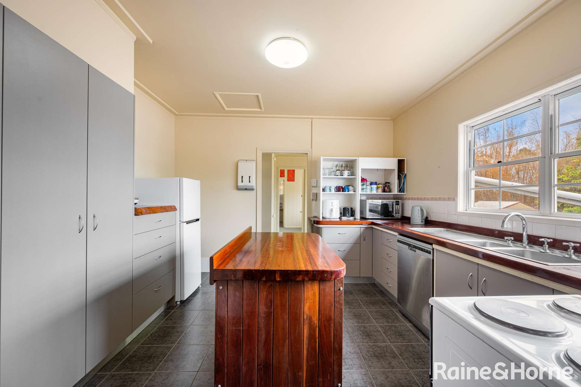 1131 Childers Road, Branyan For Sale by Farmbuy.com - image 11