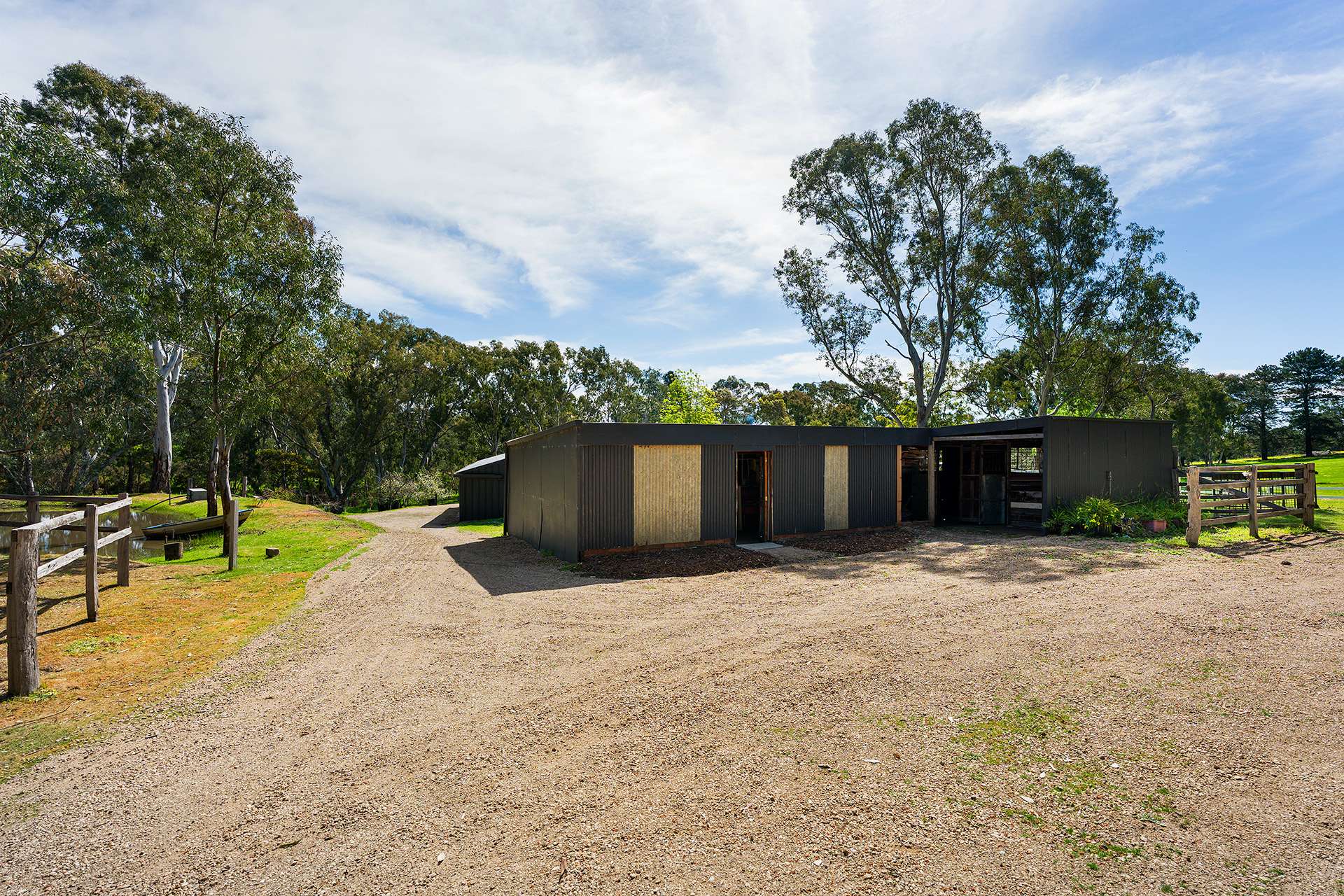 27 Mennens Lane, Harcourt North For Sale by Farmbuy.com - image 21