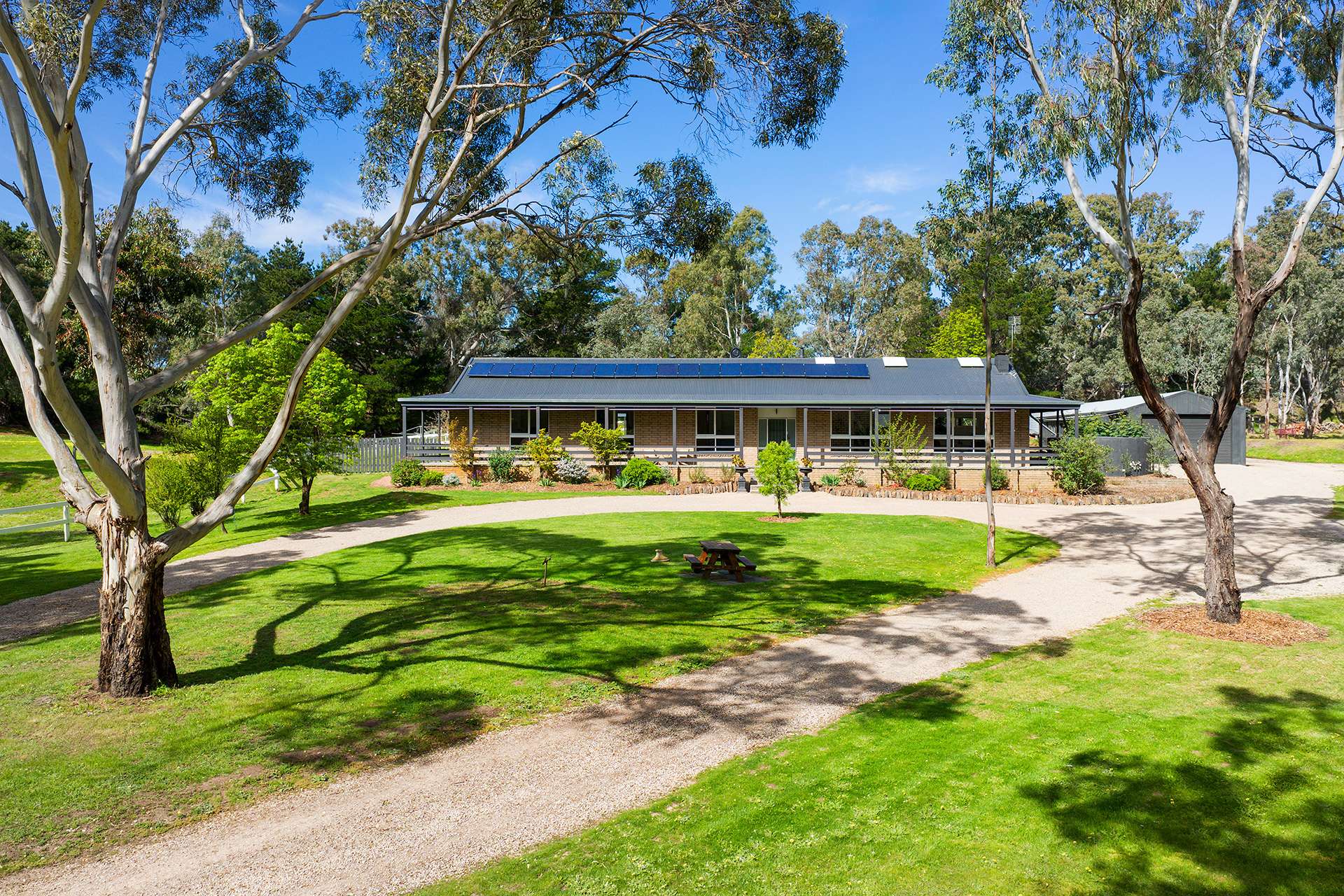 27 Mennens Lane, Harcourt North For Sale by Farmbuy.com - image 7
