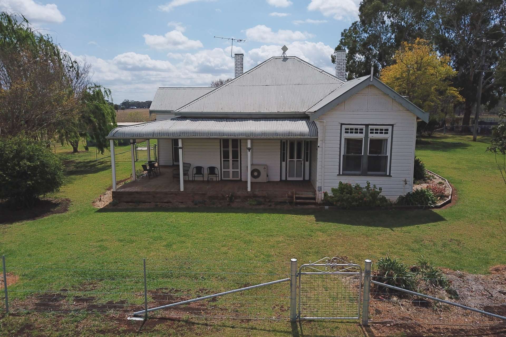 40 Hills Lane, Inverell For Sale by Farmbuy.com - image 1