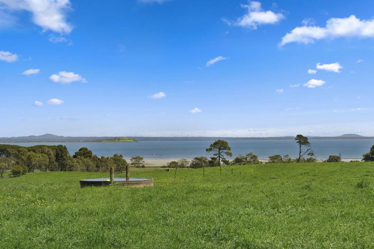 90 Baynes Road, Corunnun For Sale by Farmbuy.com - image 24