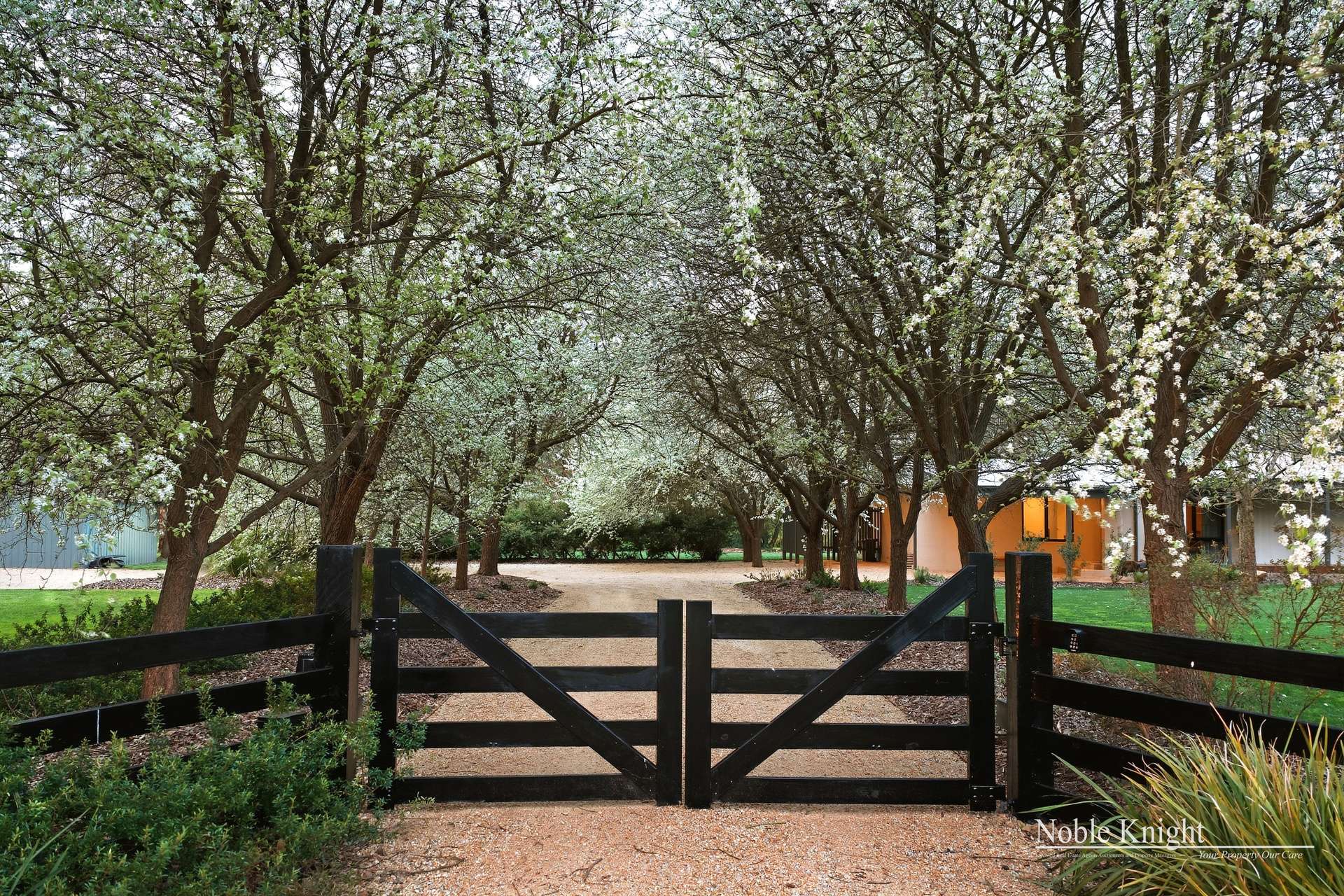 2051 Broadford- Flowerdale Road, Strath Creek For Sale by Farmbuy.com - image 2