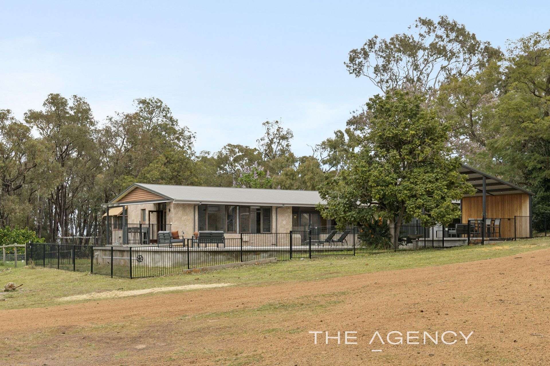 8 Newman Road, Glen Forrest For Sale by Farmbuy.com - image 30