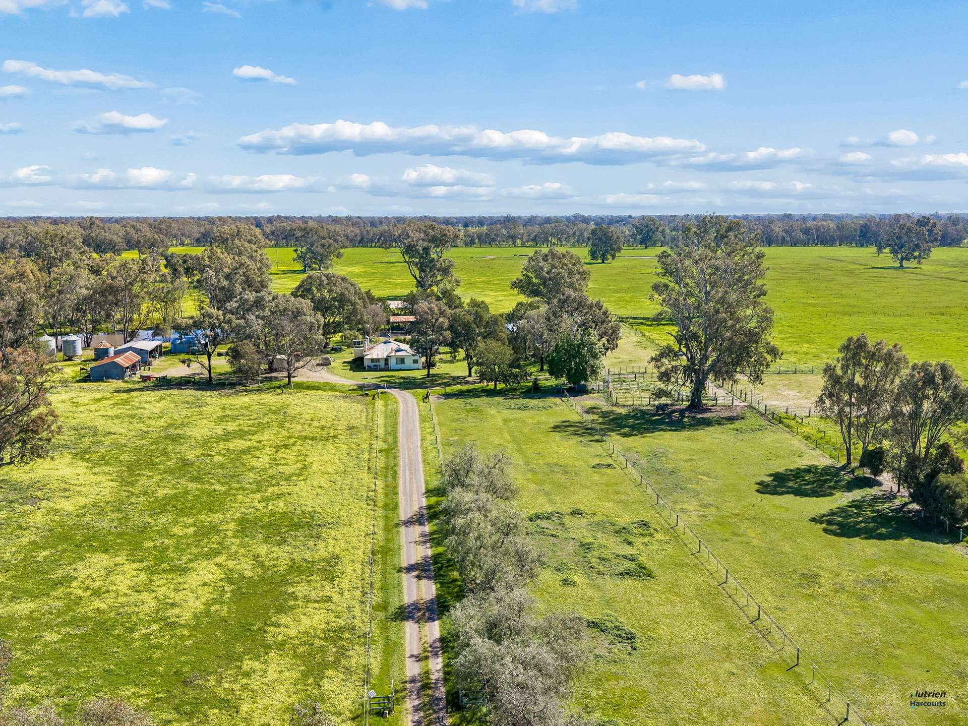 43 Robinson Road, Violet Town For Sale by Farmbuy.com - image 2