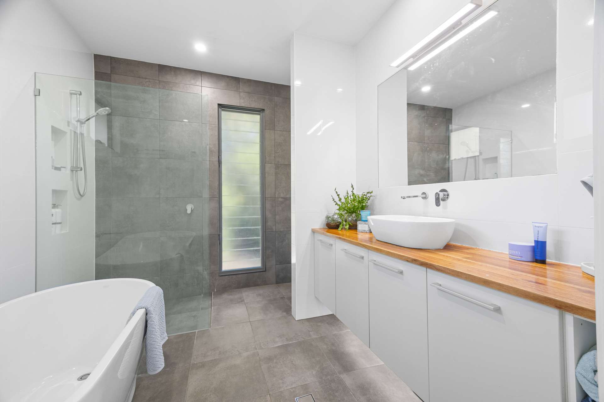 1 Gibbs Court, Diddillibah For Sale by Farmbuy.com - image 19