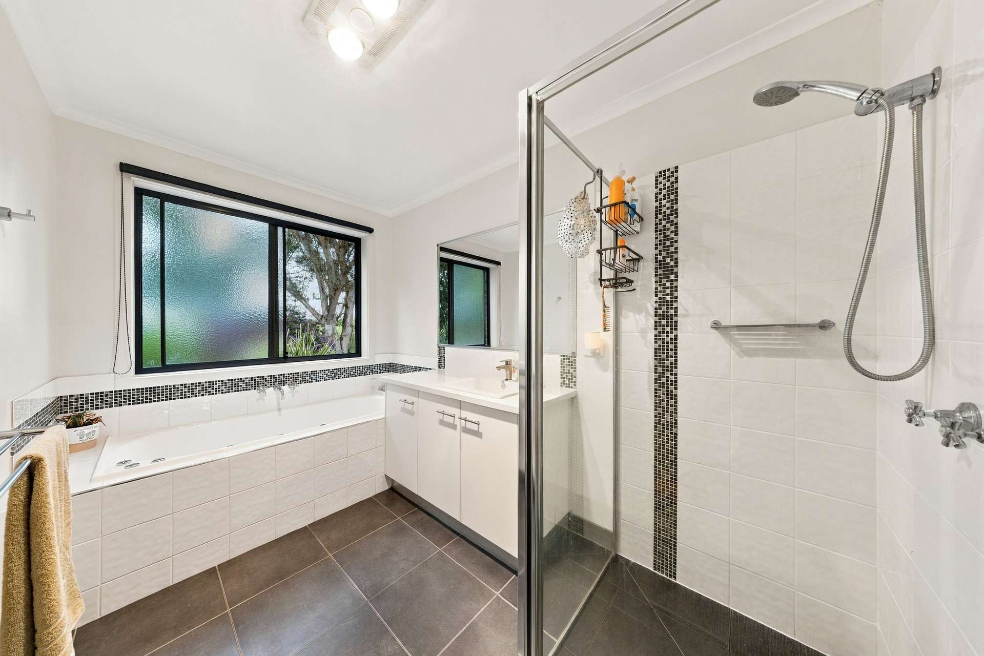 44 Mount View Road, Wurruk For Sale by Farmbuy.com - image 16