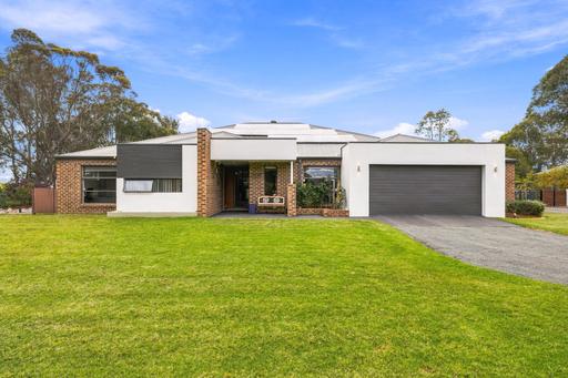Farm For Sale - VIC - Wurruk - 3850 - THE COMPLETE FAMILY PACKAGE 