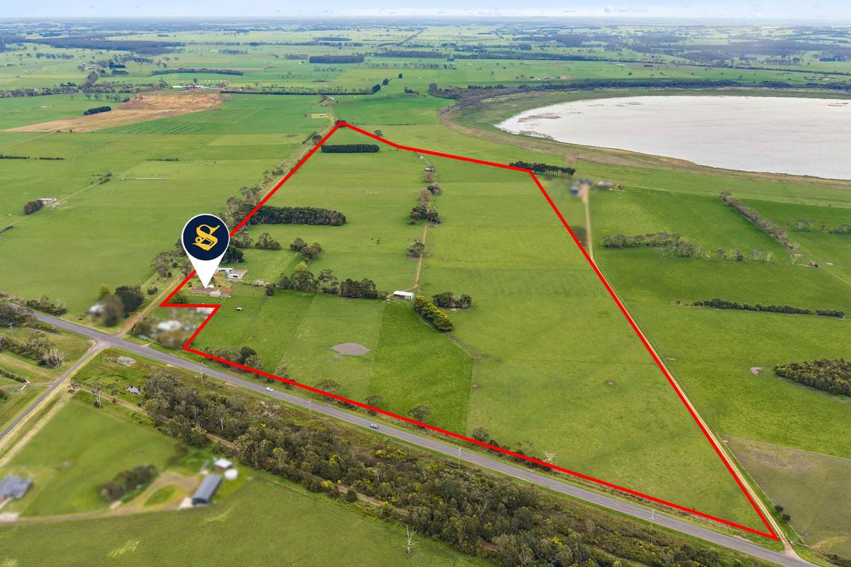 10 Rohans Road, Elingamite For Sale by Farmbuy.com - image 5