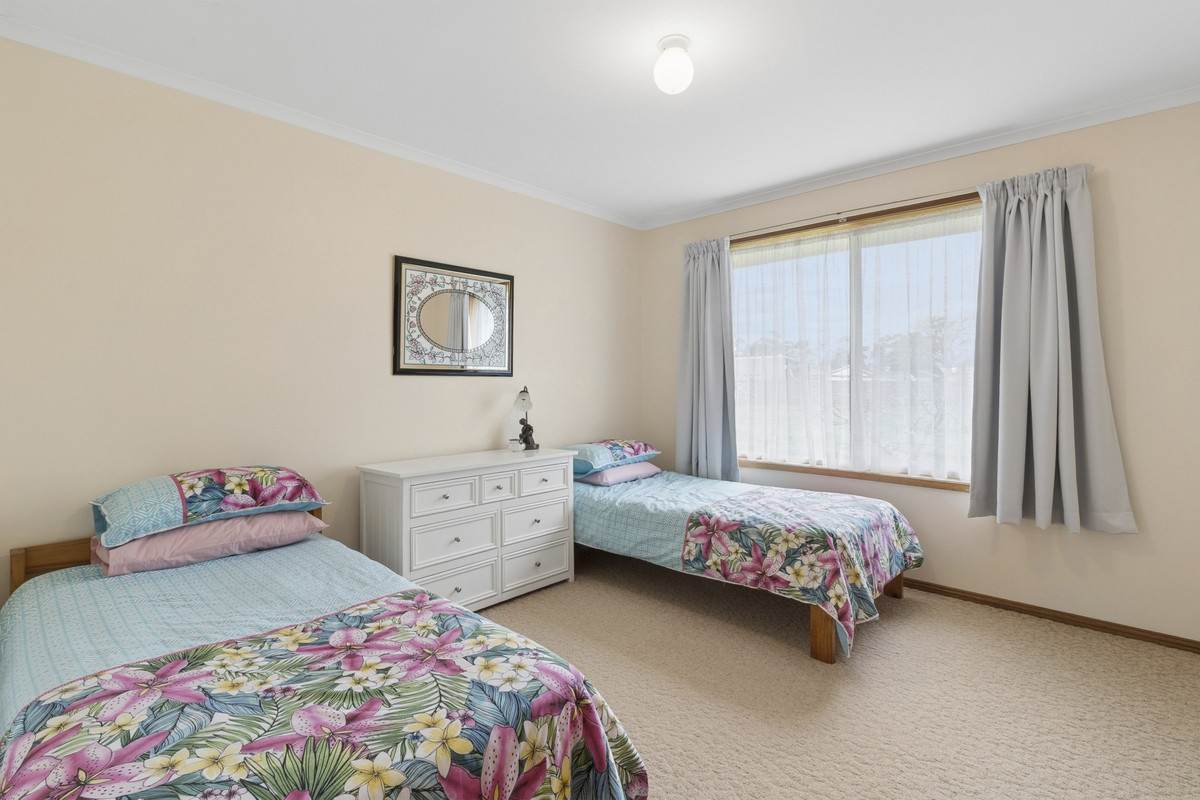 10 Rohans Road, Elingamite For Sale by Farmbuy.com - image 17