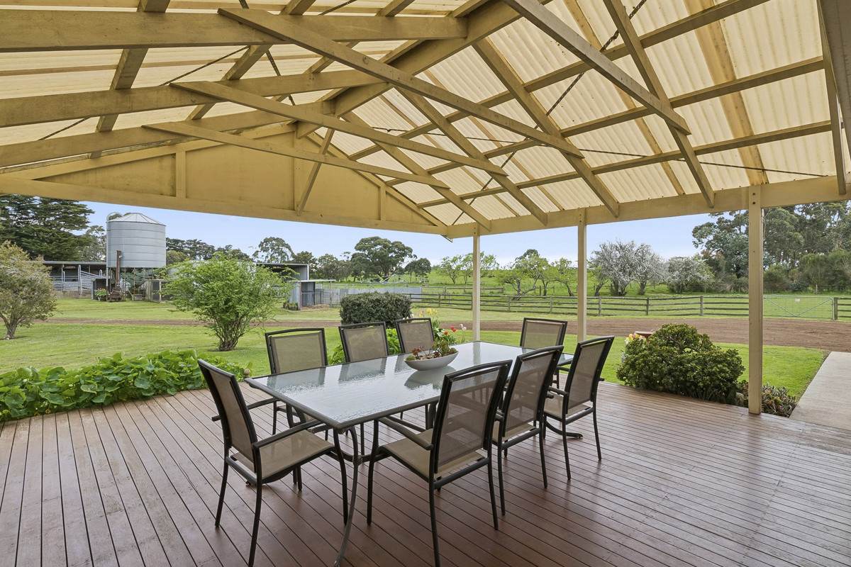 10 Rohans Road, Elingamite For Sale by Farmbuy.com - image 20