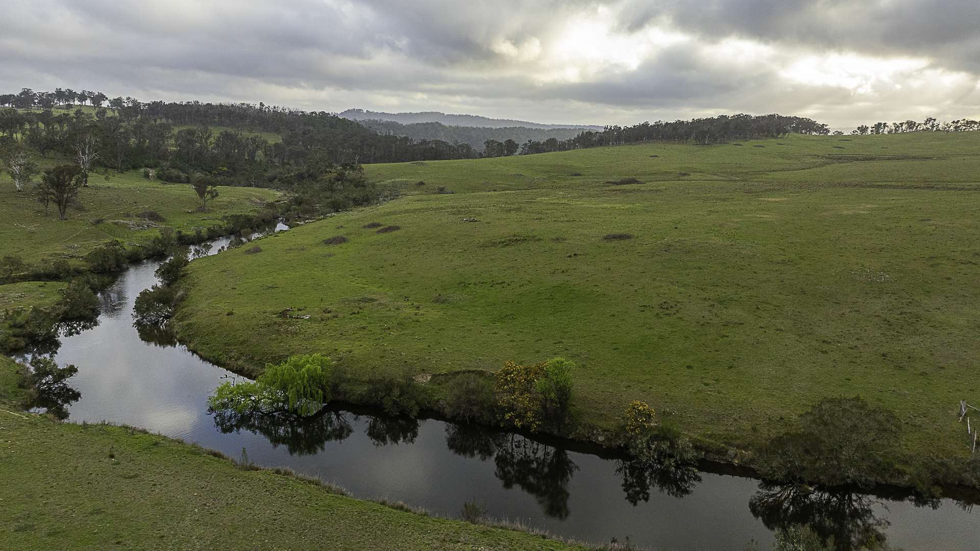 "Sylvania" 89 Townsend Road, Armidale Auction by Farmbuy.com - image 3