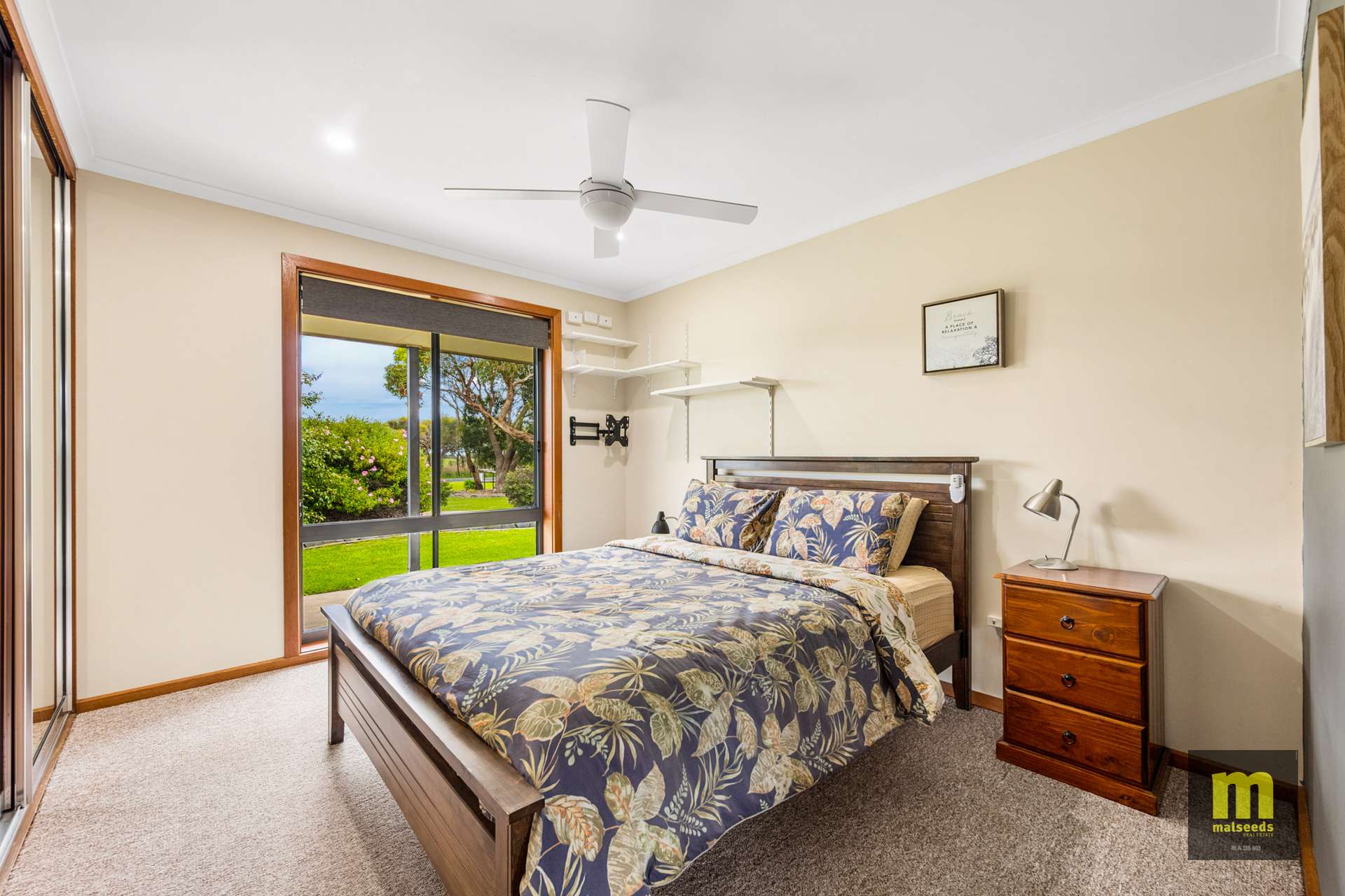 60 Dingley Dell Road, Port Macdonnell For Sale by Farmbuy.com - image 10