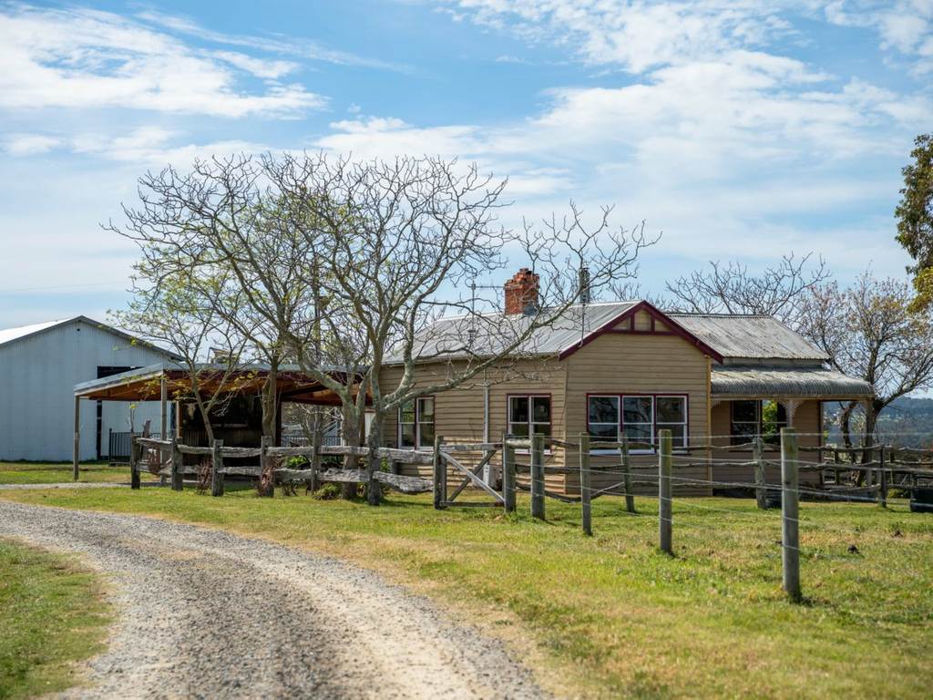 710 Hodges Estate Road, Ellaswood VIC 3875