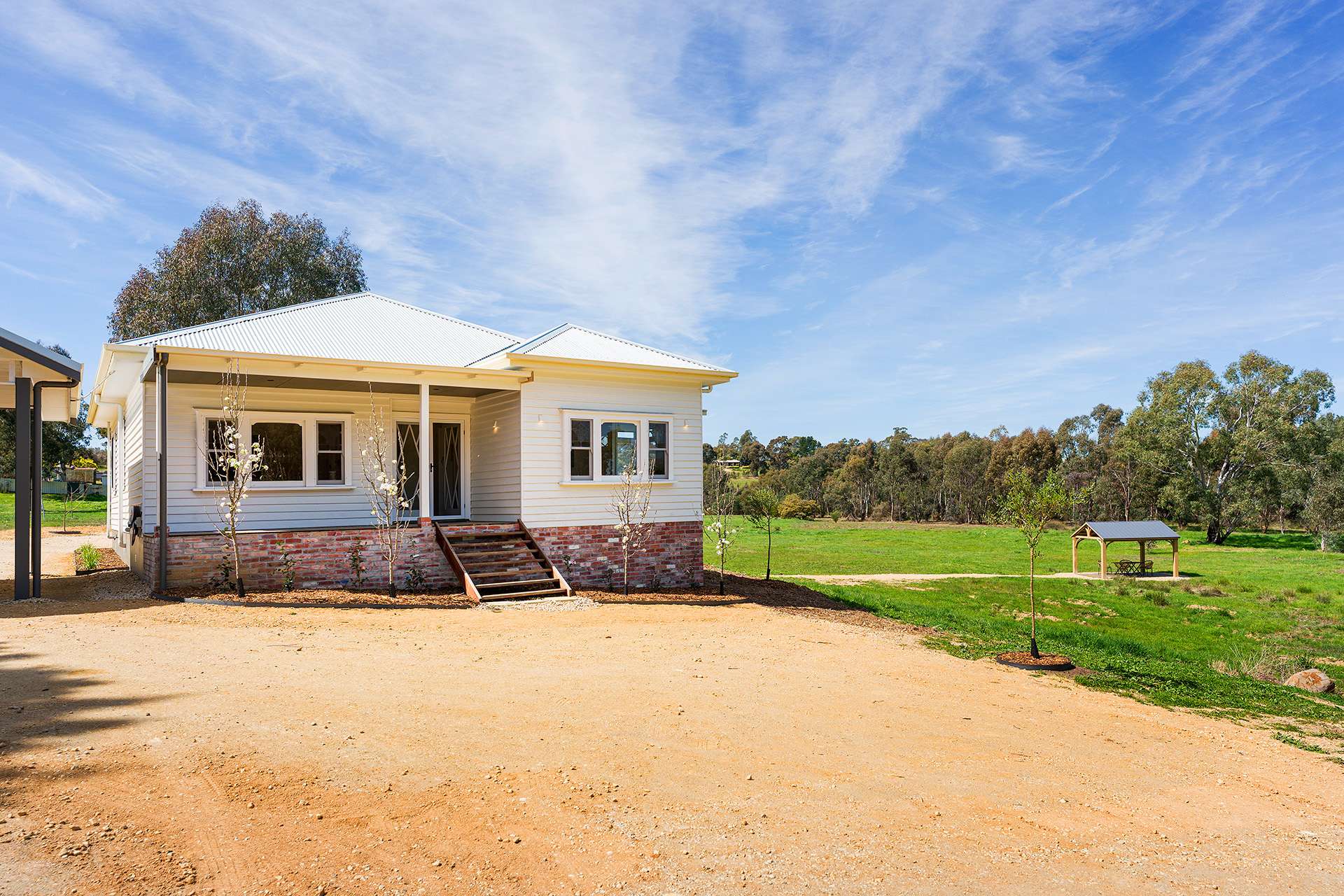 6 Happy Valley Road, Castlemaine For Sale by Farmbuy.com - image 4