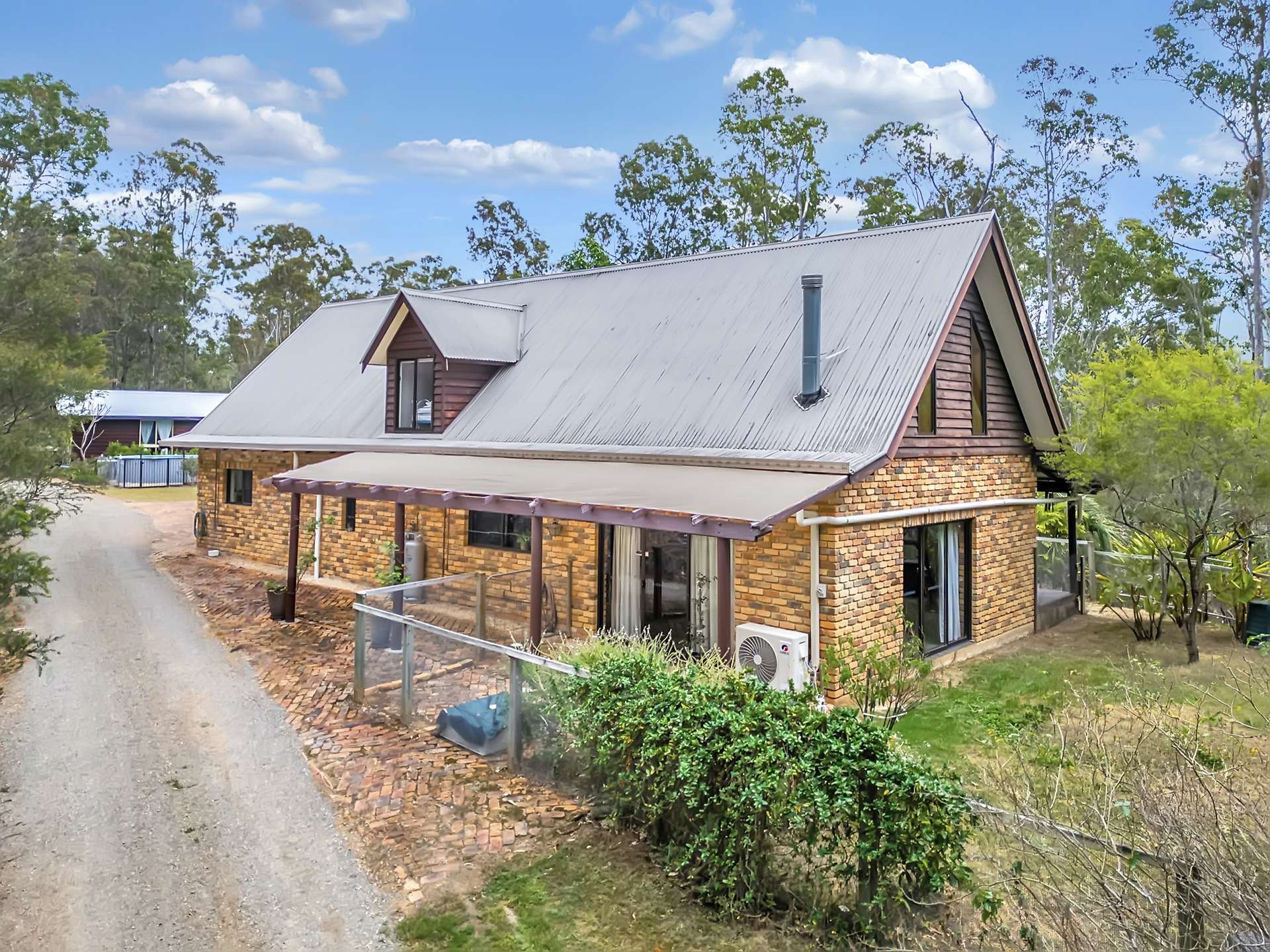 2663 Armidale Road, Blaxlands Creek For Sale by Farmbuy.com - image 4