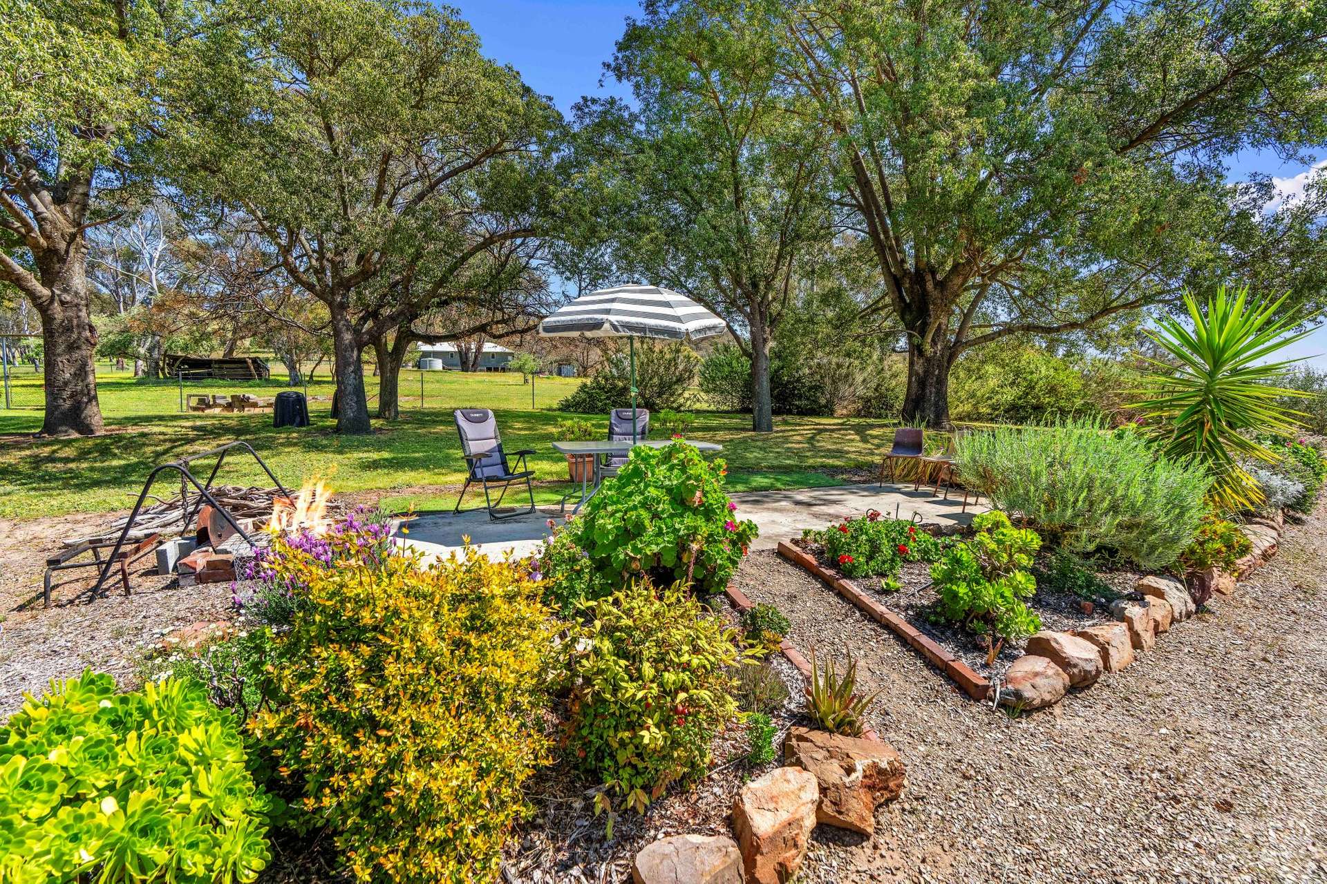 300 Jaricks Lane, The Rock For Sale by Farmbuy.com - image 15
